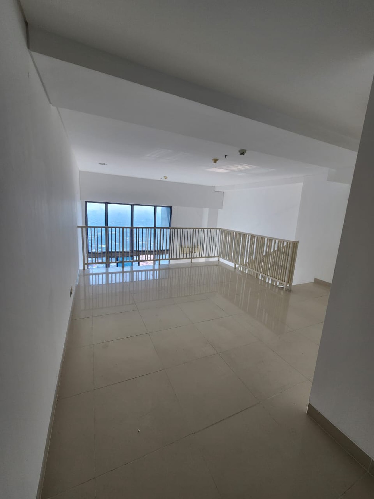 Dijual Neo Soho Residence Lantai Tinggi Unfurnished