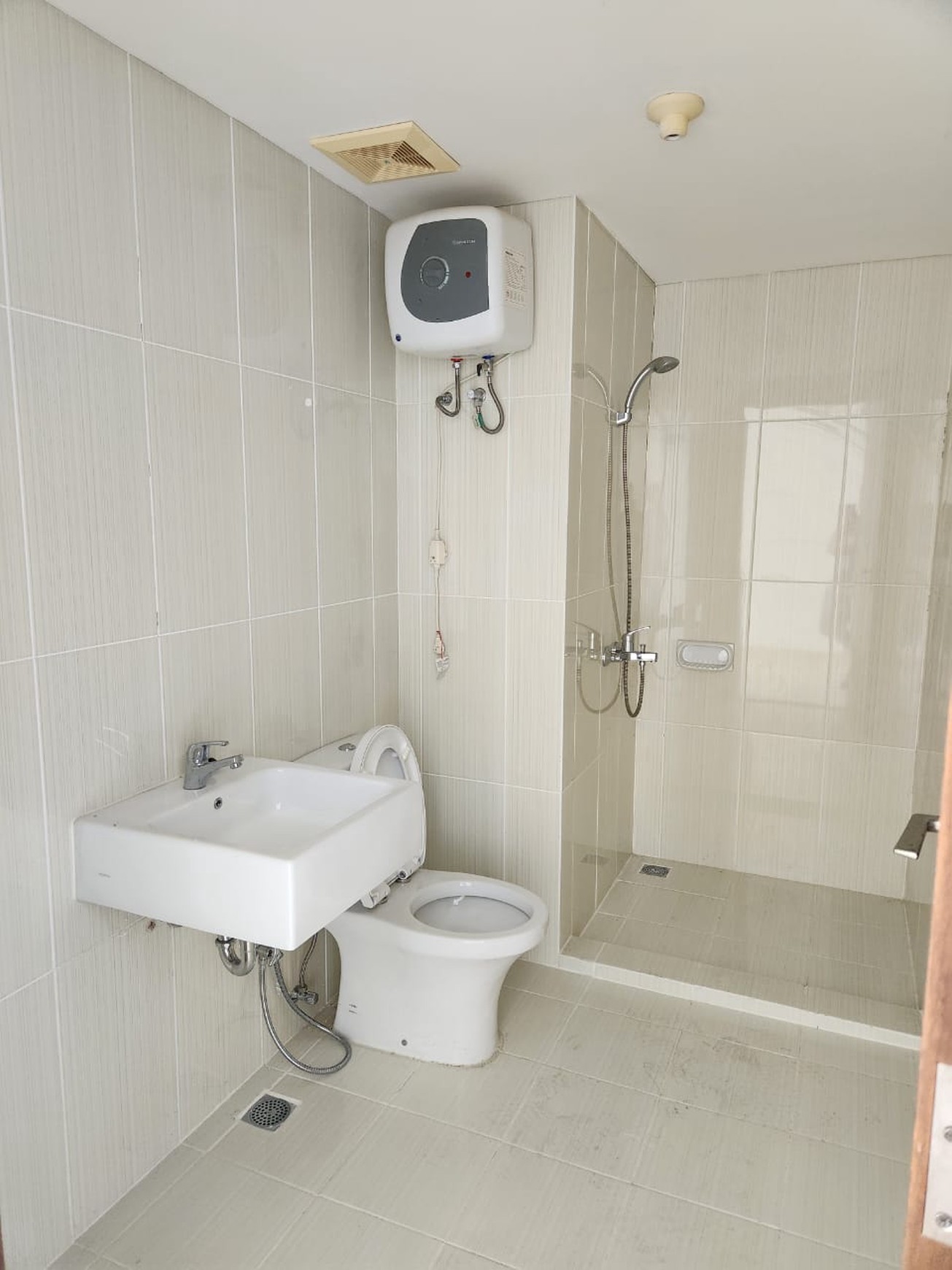 Dijual Neo Soho Residence Lantai Tinggi Unfurnished