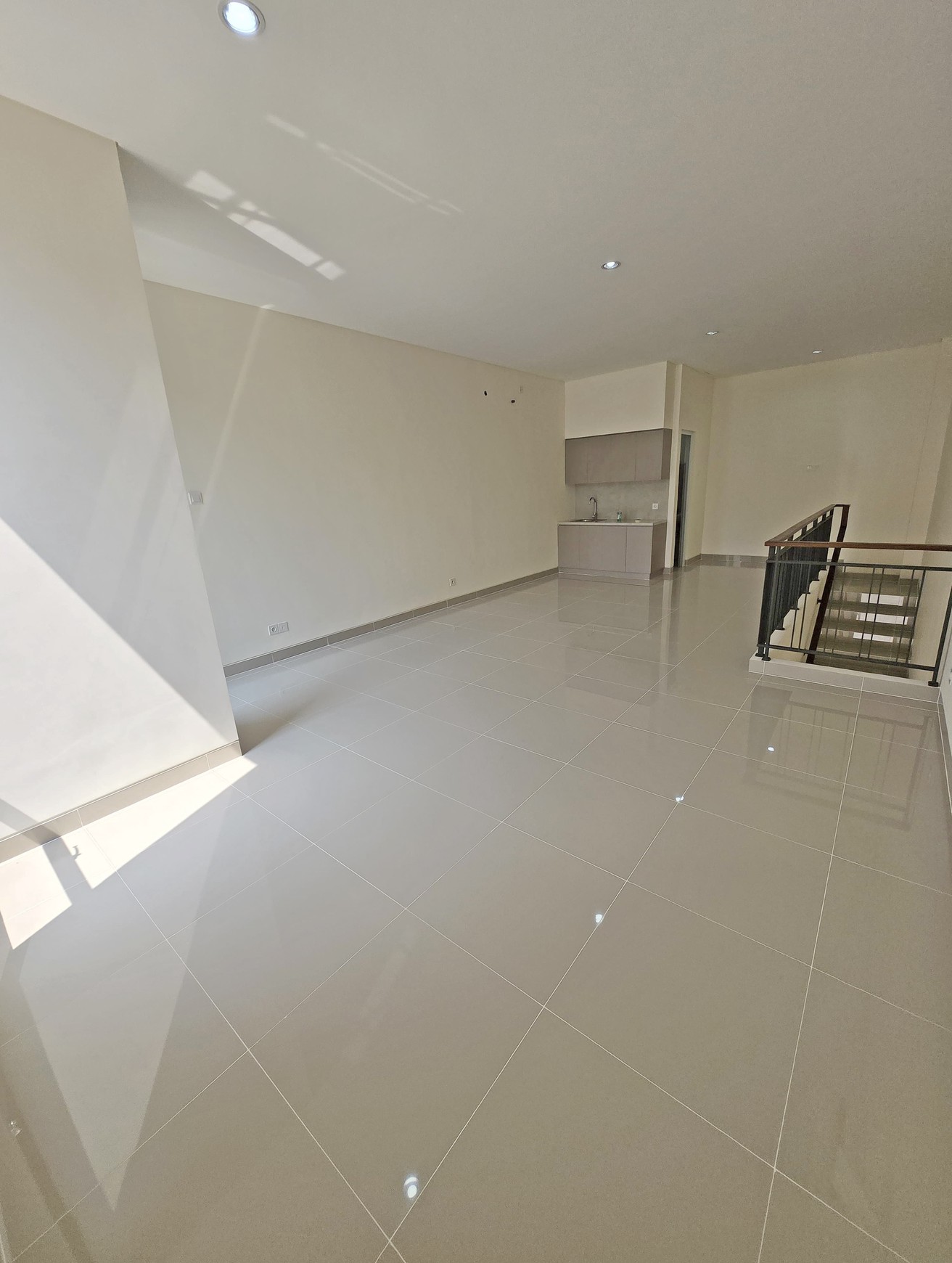 Ruko Brand New 2 Lantai di Verona Gading Serpong