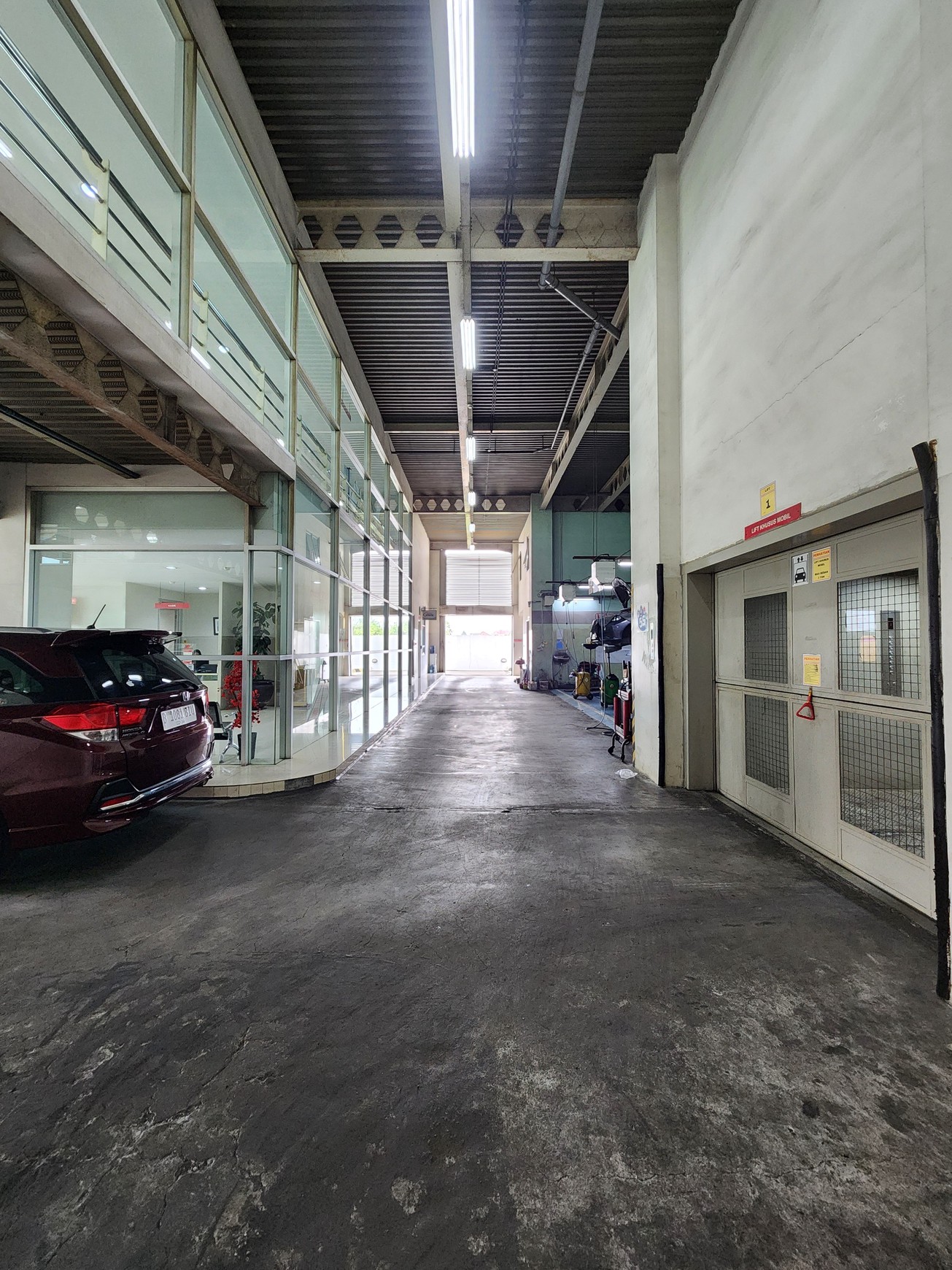 Dijual Showroom Honda Mugen, Puri Indah, Jakarta Barat