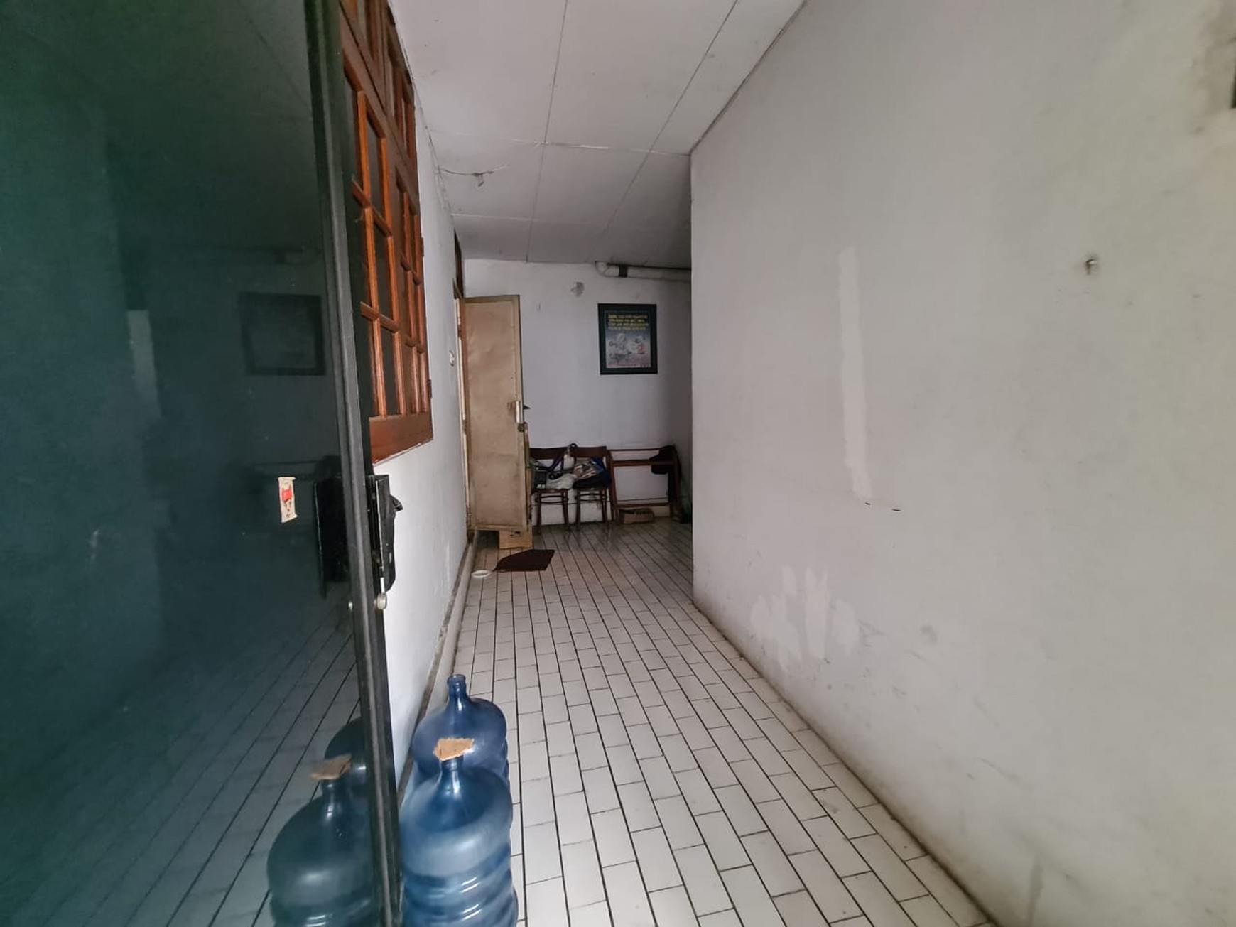 Rumah Nyaman di Cinere Bangunan 1 Lantai dengan Halaman Luas