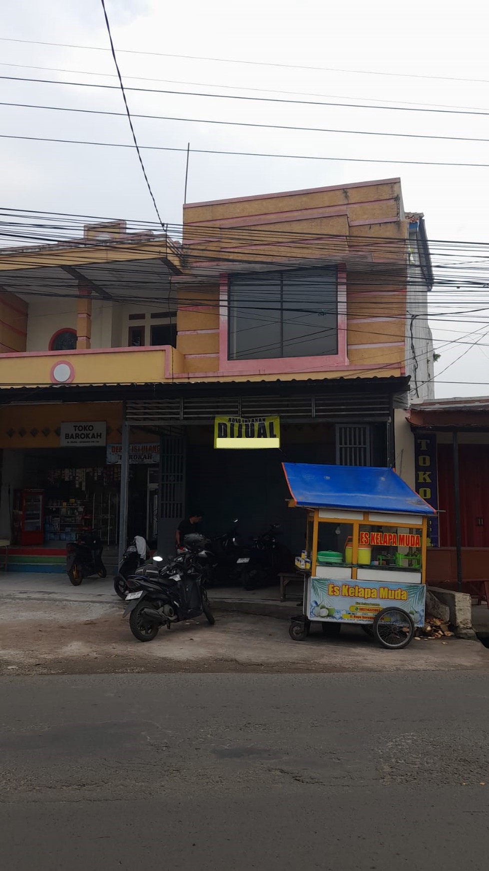 JUAL RUKO 2.5 LANTAI LOKASI STRATEGIS DI JALAN JALAN UTAMA SOREANG-CIWIDEY COCOK UNTUK TEMPAT USAHA