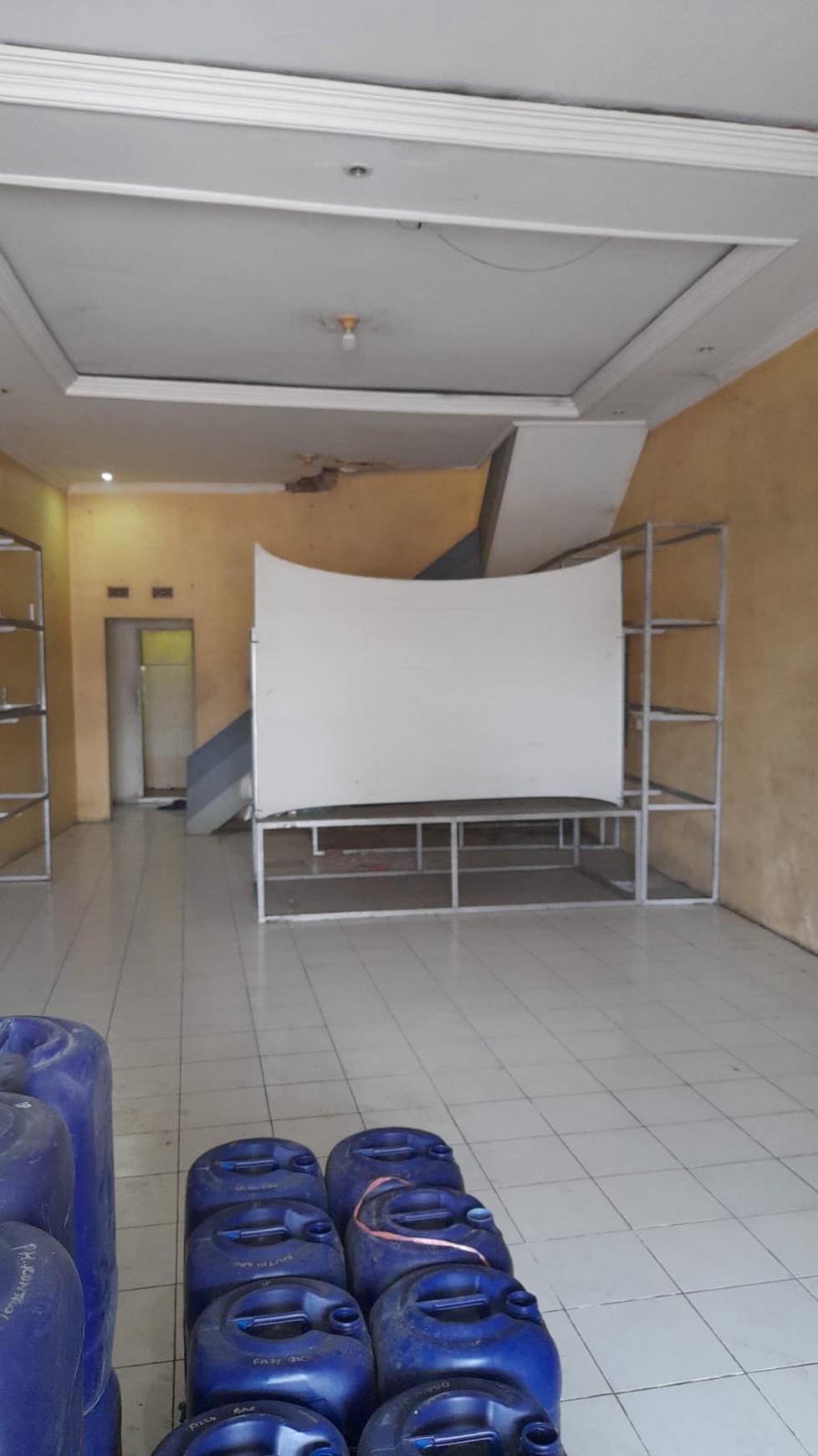 JUAL RUKO 2.5 LANTAI LOKASI STRATEGIS DI JALAN JALAN UTAMA SOREANG-CIWIDEY COCOK UNTUK TEMPAT USAHA