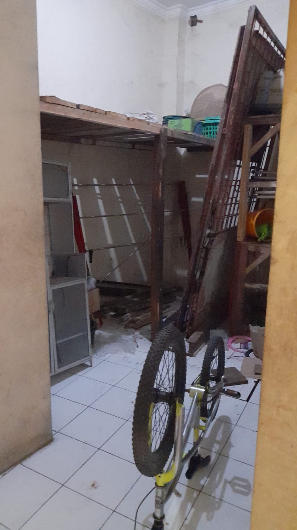 JUAL RUKO 2.5 LANTAI LOKASI STRATEGIS DI JALAN JALAN UTAMA SOREANG-CIWIDEY COCOK UNTUK TEMPAT USAHA