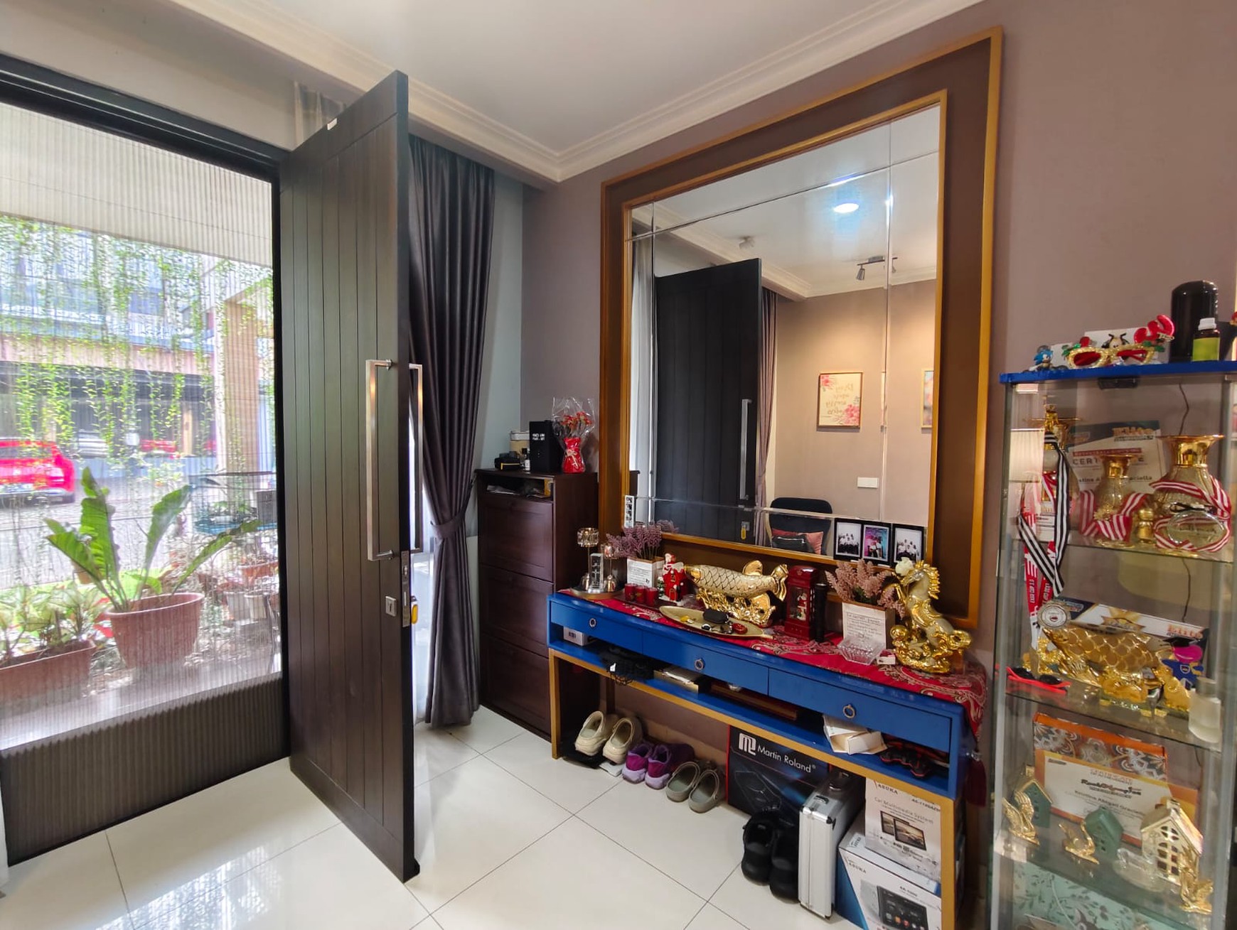 Rumah Mewah dekat Penabur Kota Wisata 