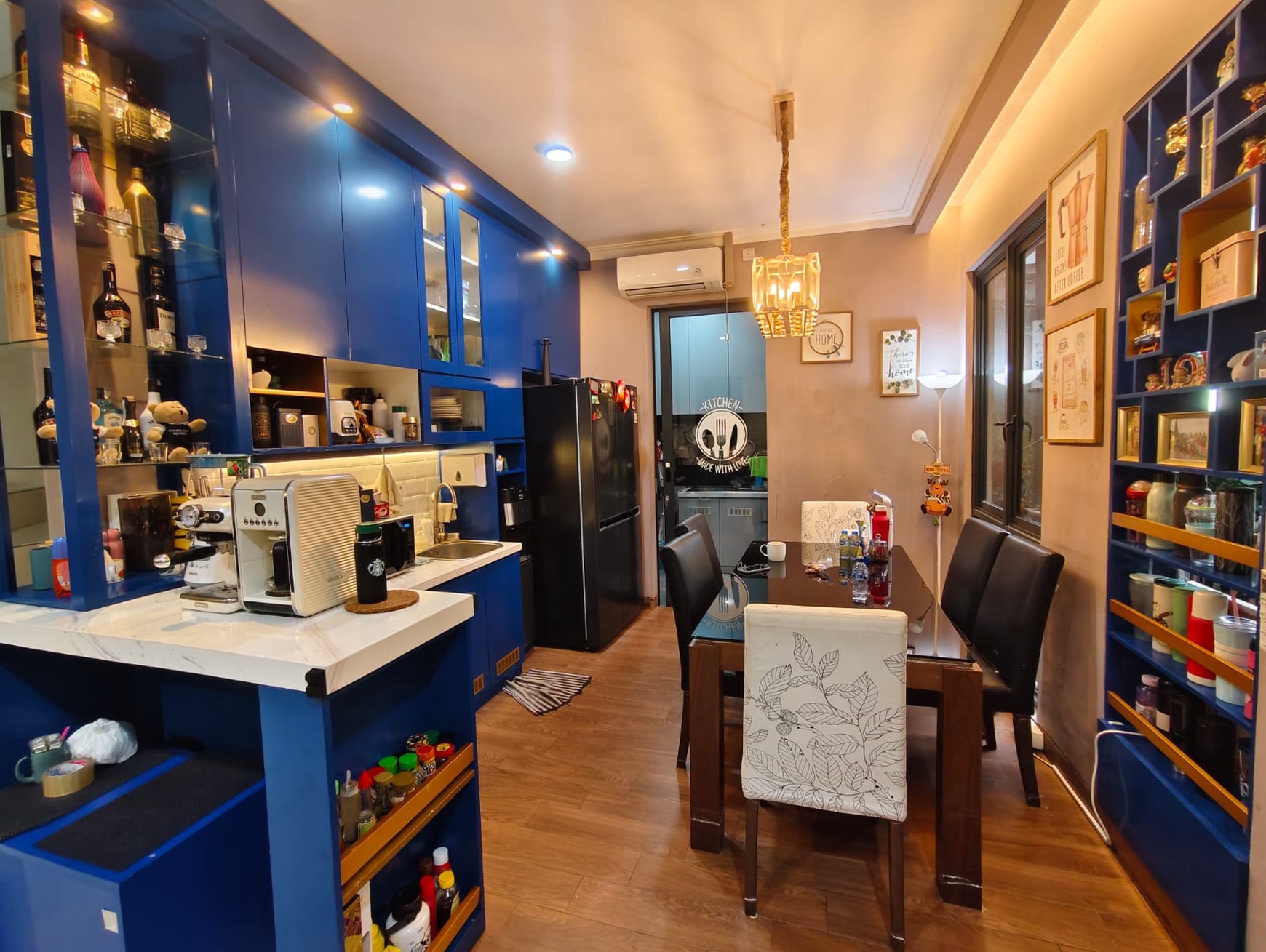 Rumah Mewah dekat Penabur Kota Wisata 