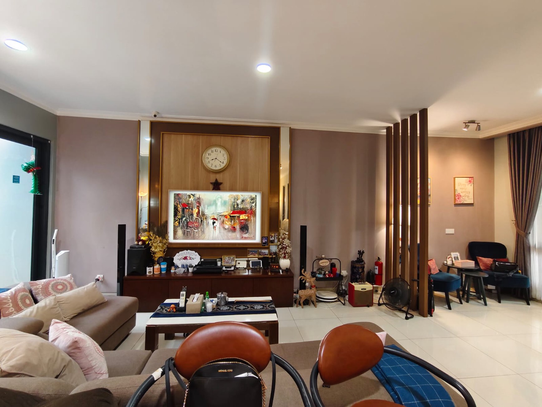 Rumah Mewah dekat Penabur Kota Wisata 