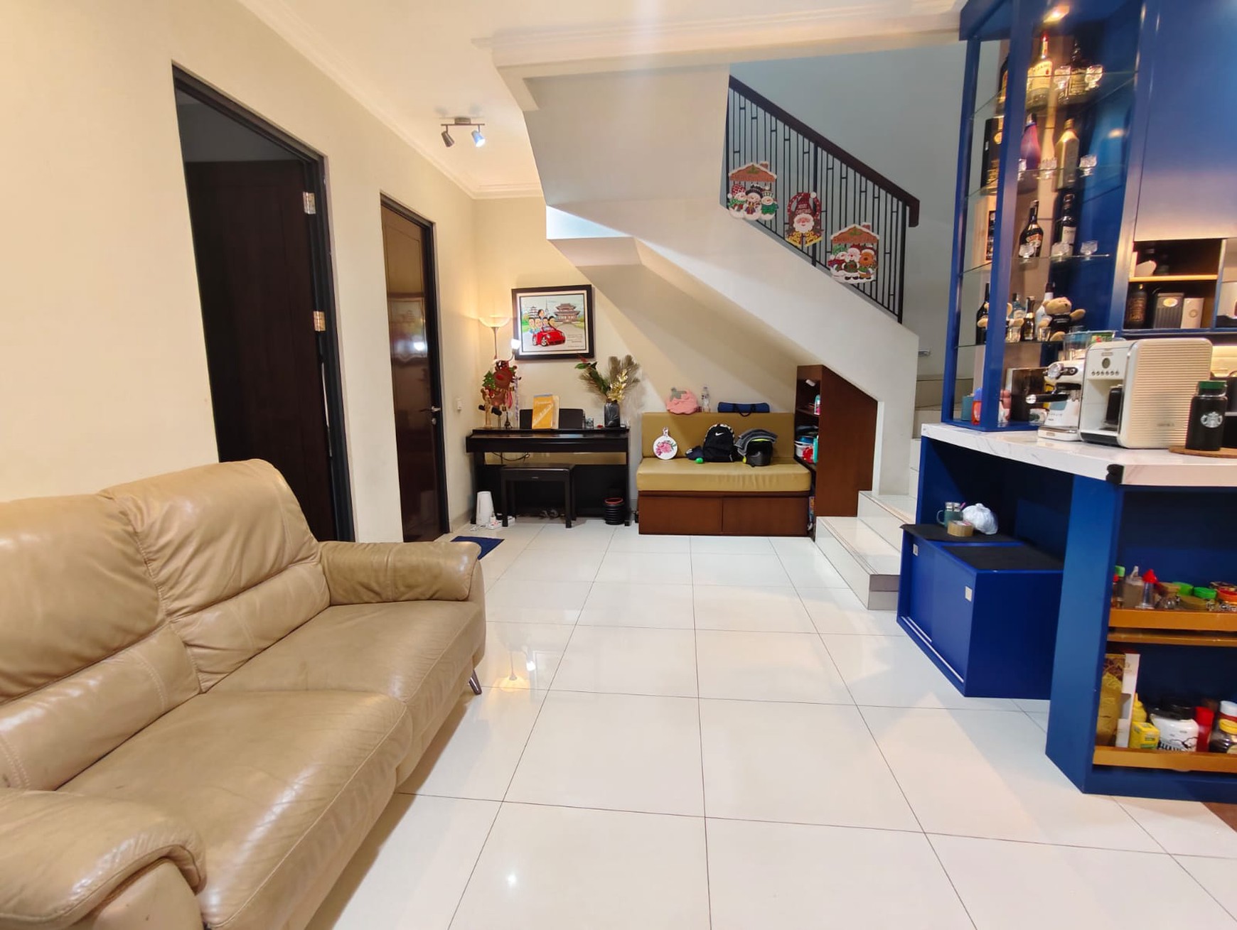 Rumah Mewah dekat Penabur Kota Wisata 