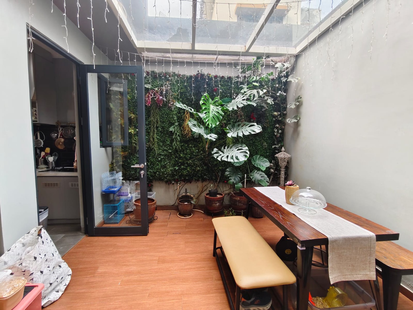 Rumah Mewah dekat Penabur Kota Wisata 