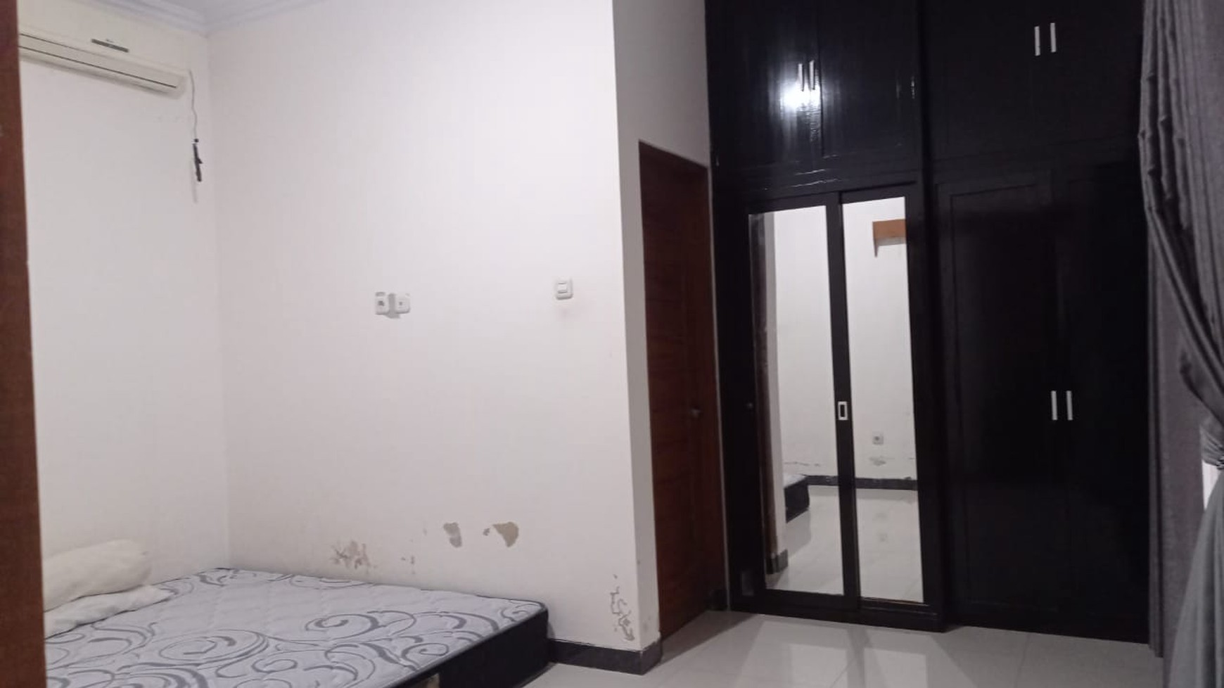 Disewakan Rumah Tinggal Semi Furnish di Perum Jalan Palagan km11 Ngaglik Sleman