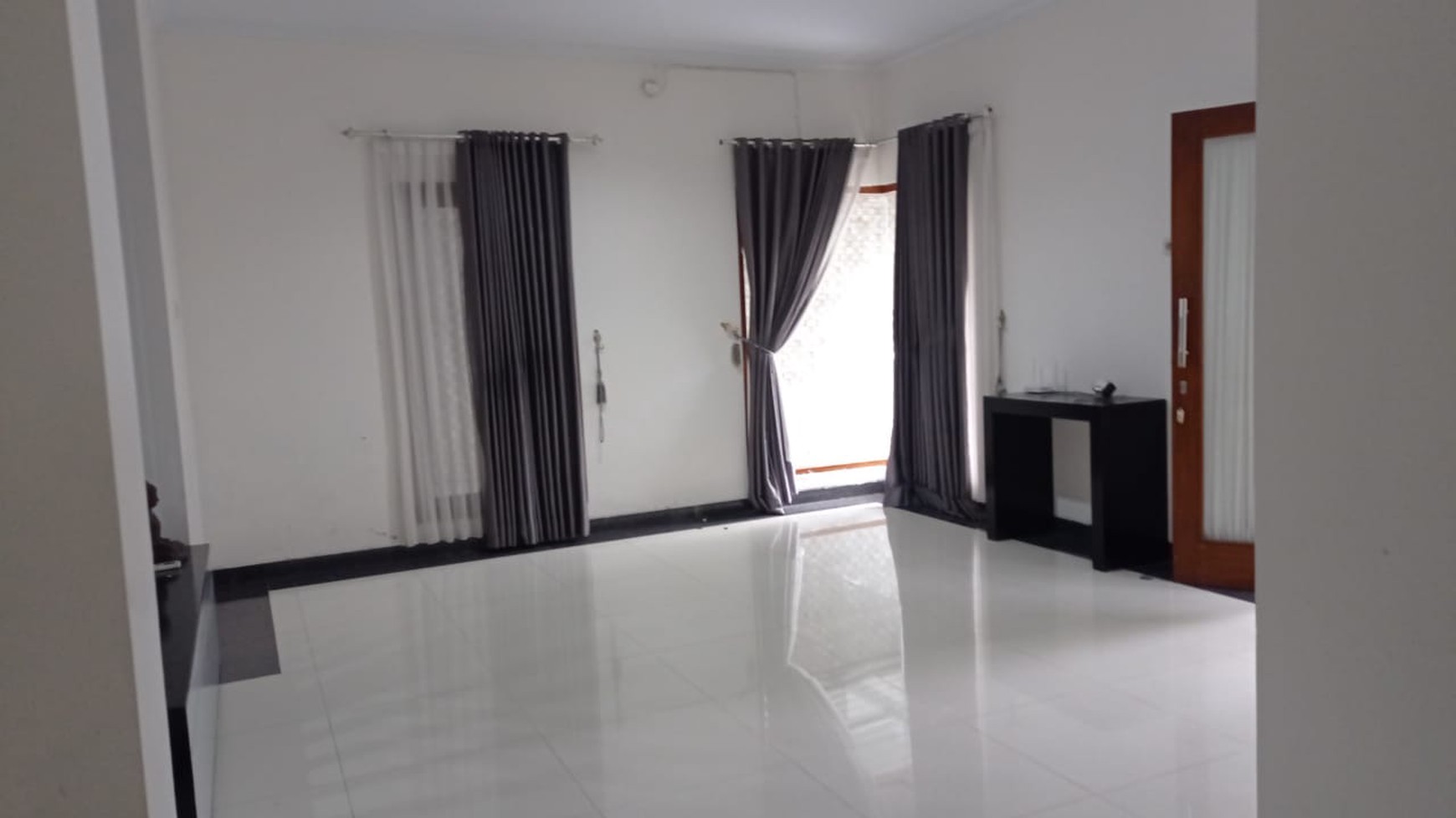 Disewakan Rumah Tinggal Semi Furnish di Perum Jalan Palagan km11 Ngaglik Sleman