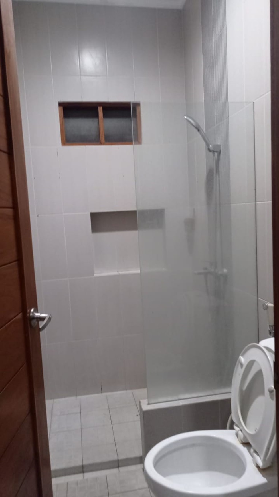 Disewakan Rumah Tinggal Semi Furnish di Perum Jalan Palagan km11 Ngaglik Sleman