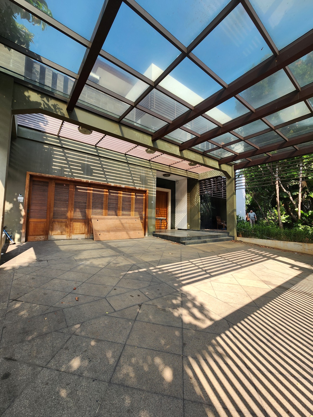 DIJUAL RUMAH 2 LANTAI SUPER LUAS DI KINTAMANI RAYA - KELAPA GADING BARAT, JAKARTA UTARA