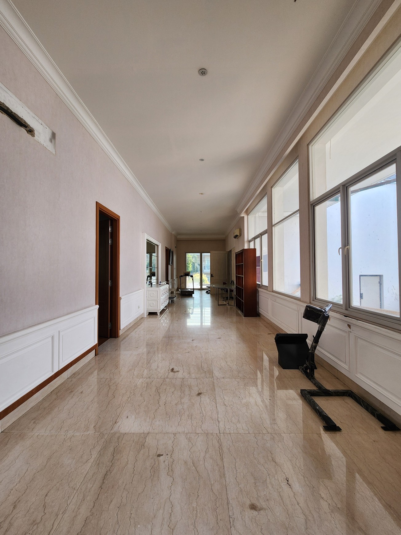 DIJUAL RUMAH 2 LANTAI SUPER LUAS DI KINTAMANI RAYA - KELAPA GADING BARAT, JAKARTA UTARA