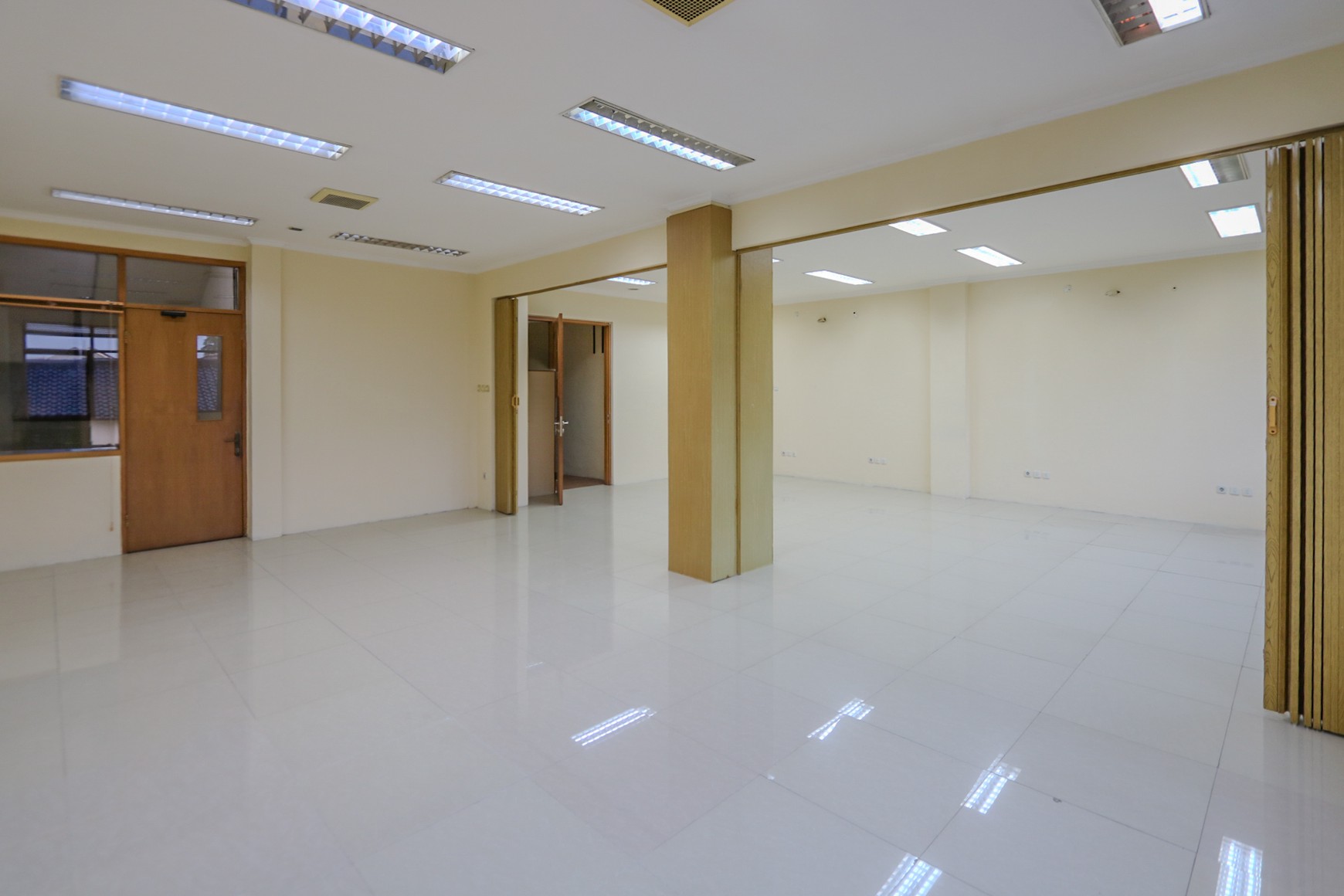 RUKO GANDENG 2 DI BALAI PUSTAKA, RAWAMANGUN, DEKAT KELAPA GADING, AKSES MUDAH KE MENTENG
