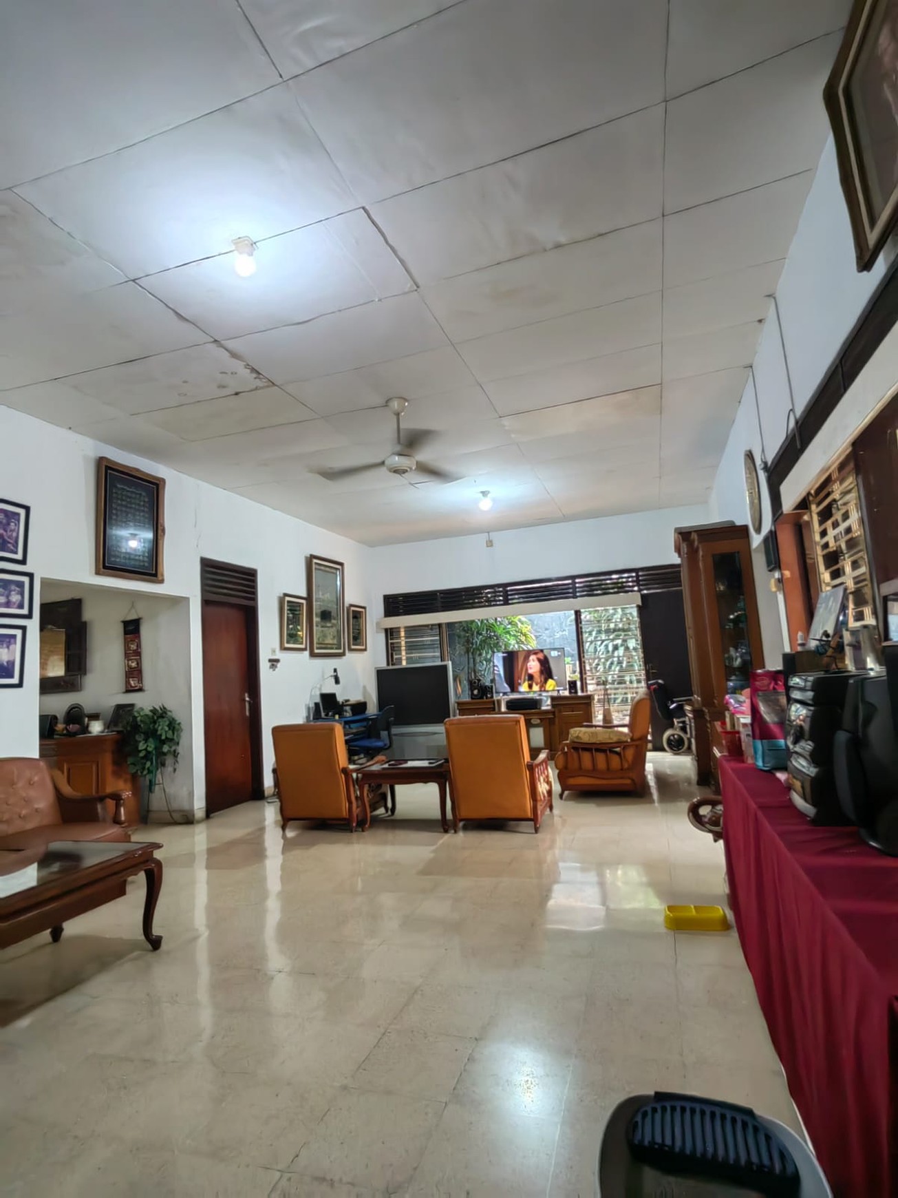 Di jual Rumah lama  di Jl Jati Indah  Pangkalan Jati - Cinere