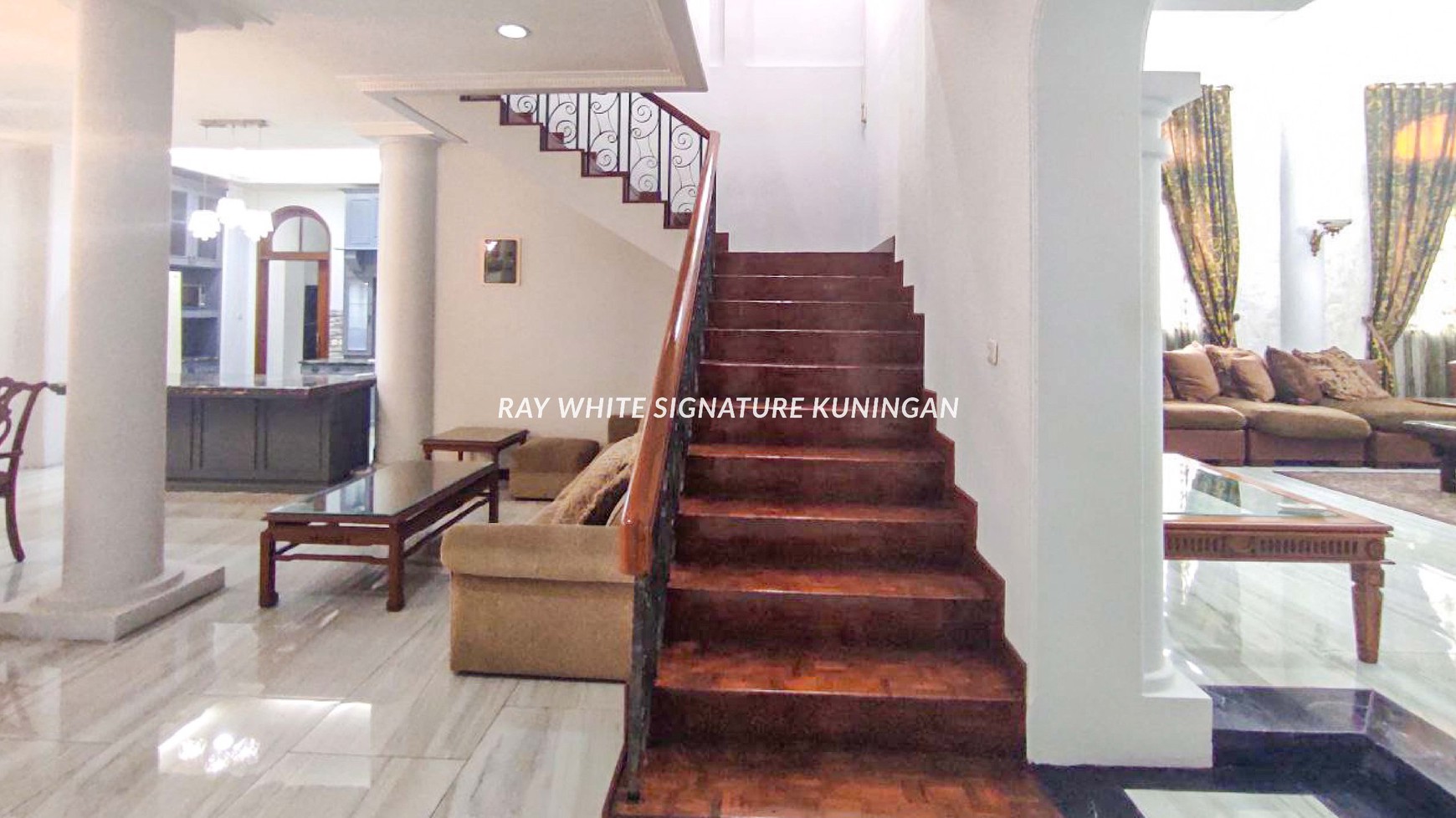Luxury Home for Rent at Jl Blitar Menteng