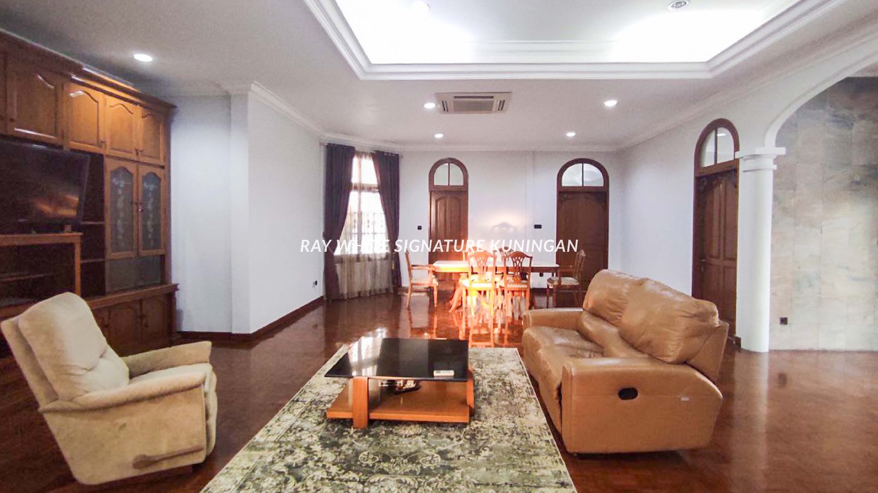 Luxury Home for Rent at Jl Blitar Menteng