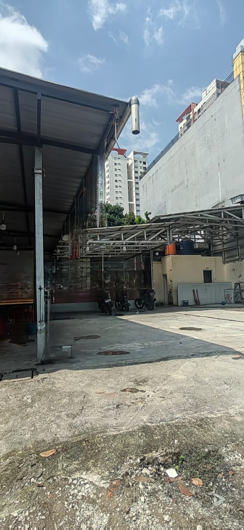 Di jual Rumah/Usaha di Jl Fatmawati Cilandak - Jaksel