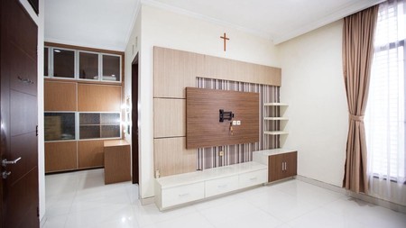 Rumah Kayu Putih Utara,  Pulo Gadung