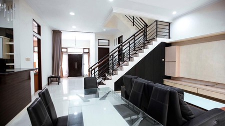 Rumah Kayu Putih Utara,  Pulo Gadung