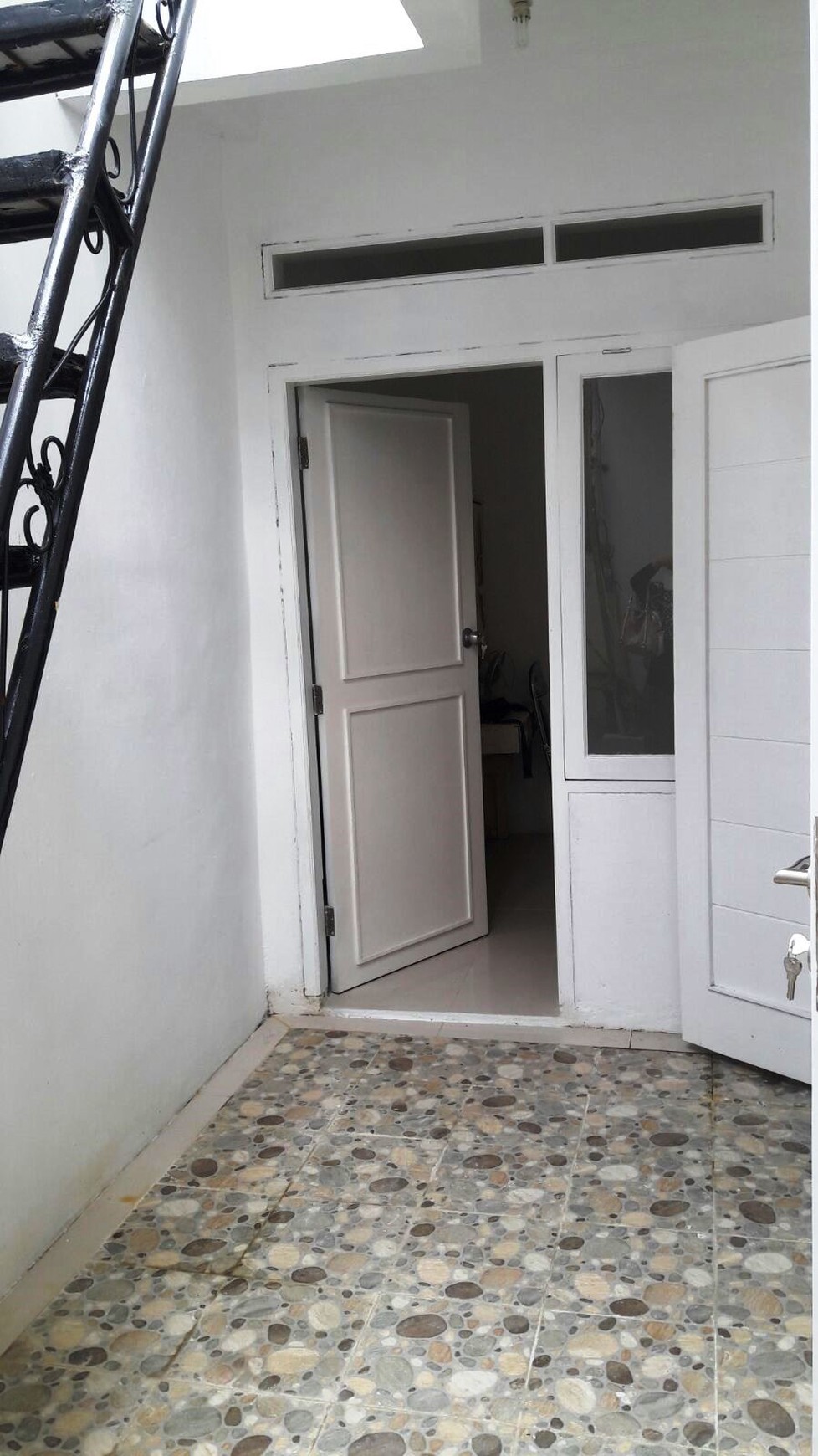 Rumah Bagus Siap Huni Asri di Villa Bintaro Regency , Pondok Aren, Tangerang Selatan