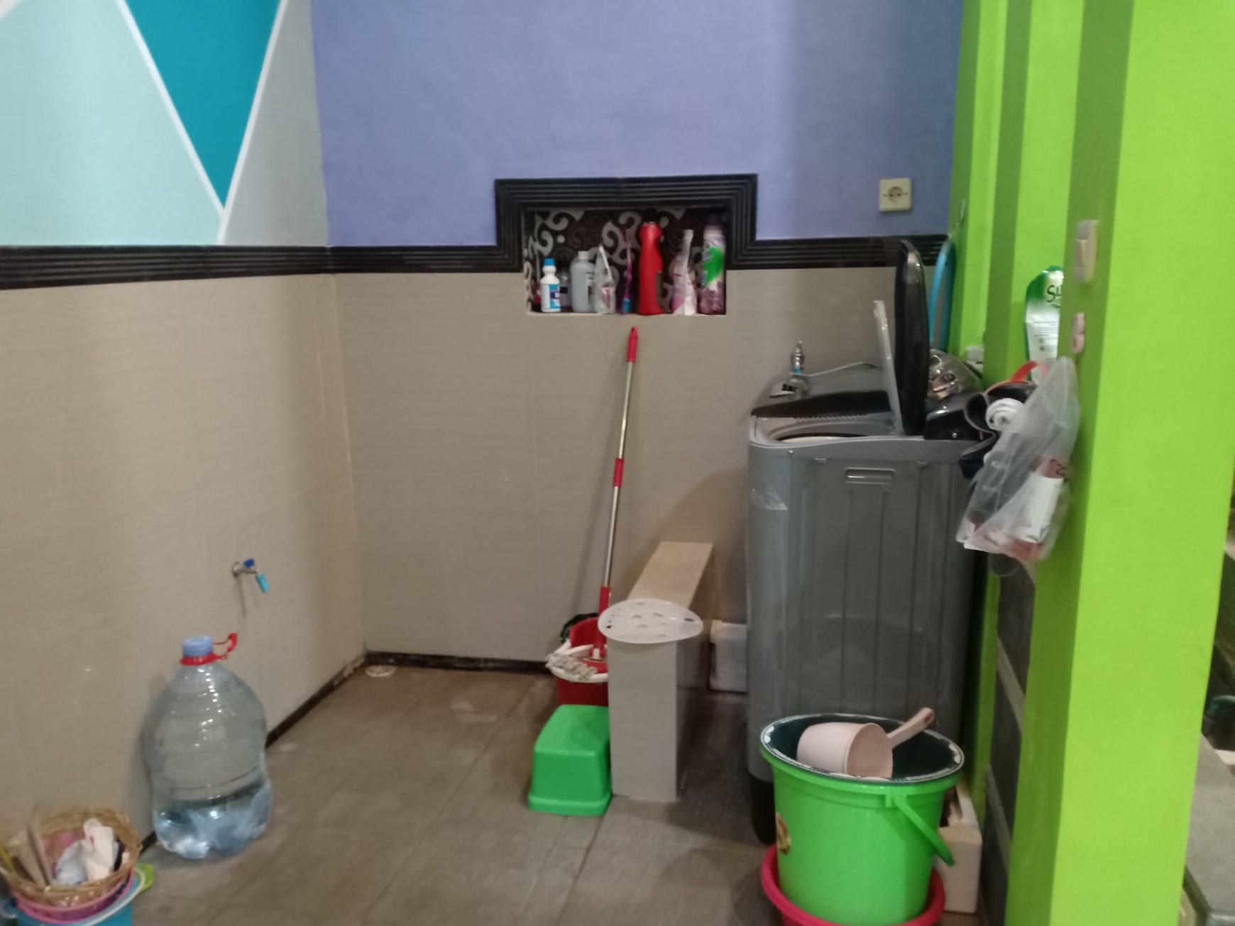 Dijual Cepat Rumah Villa Dekat Wisata Sengkaling Harga 815 Nego!!