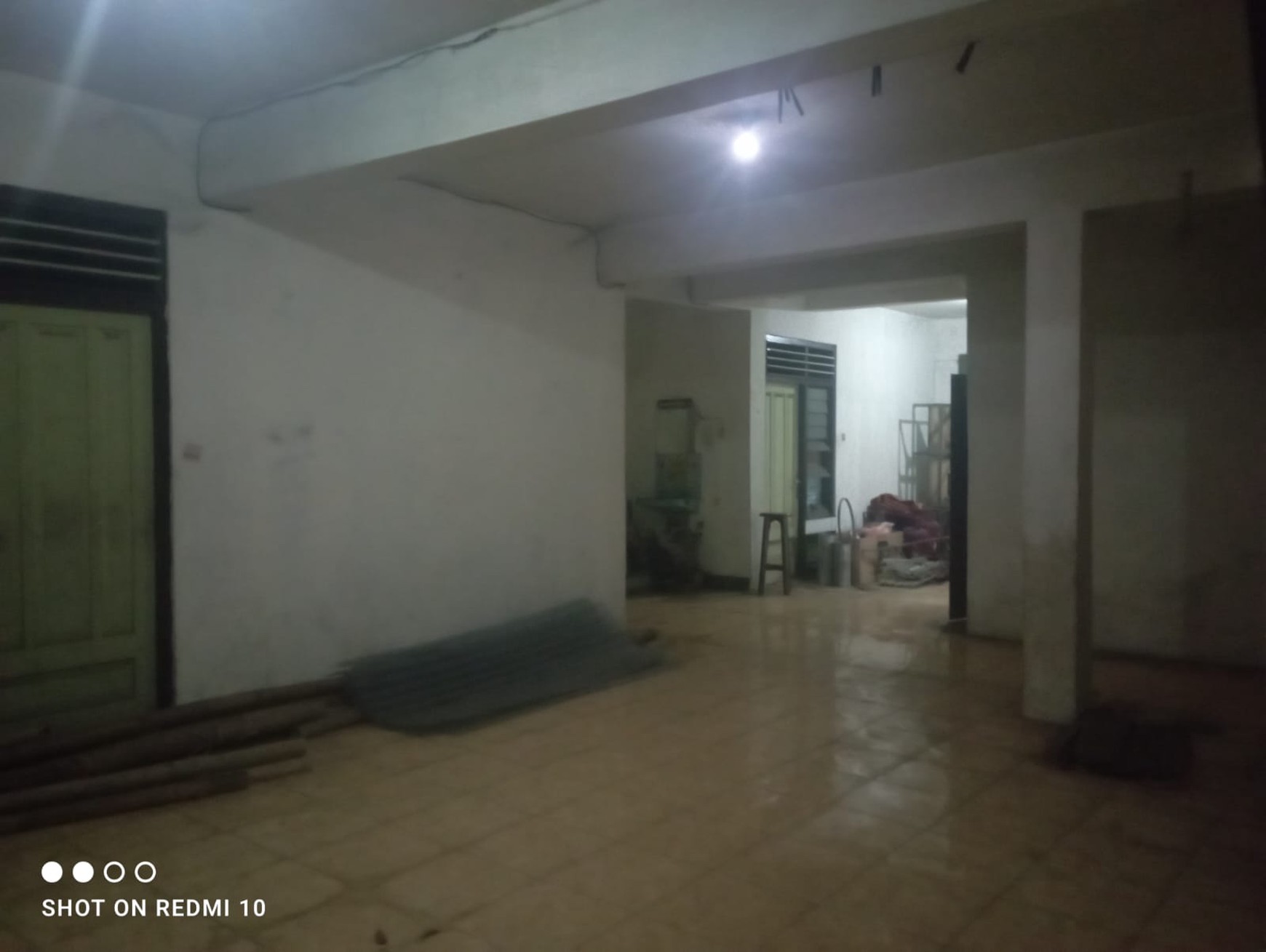 Ruko 3 Lantai Lokasi Strategis di Jalan Wahid Hasyim Ngampilan Yogyakarta 