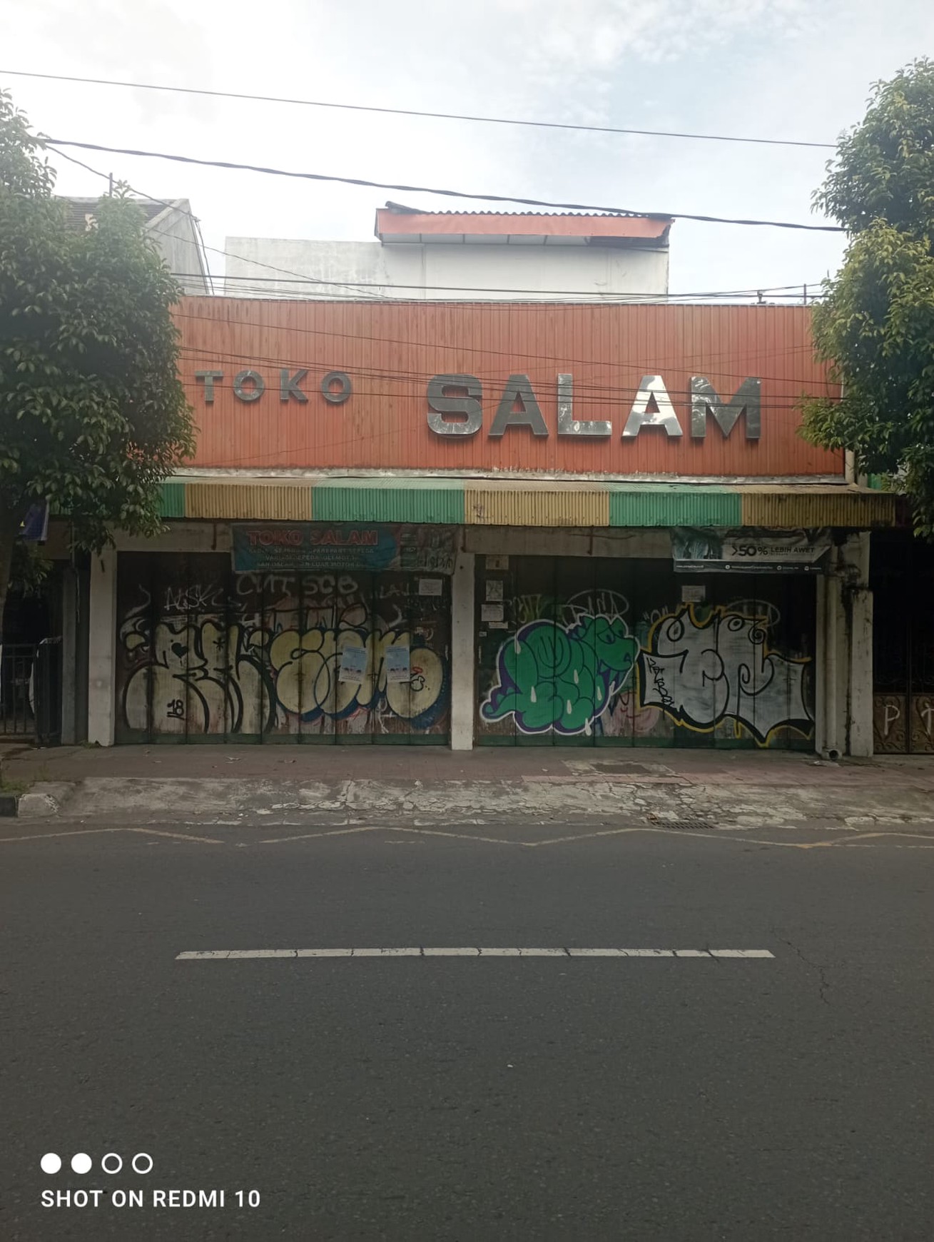 Ruko 3 Lantai Lokasi Strategis di Jalan Wahid Hasyim Ngampilan Yogyakarta 