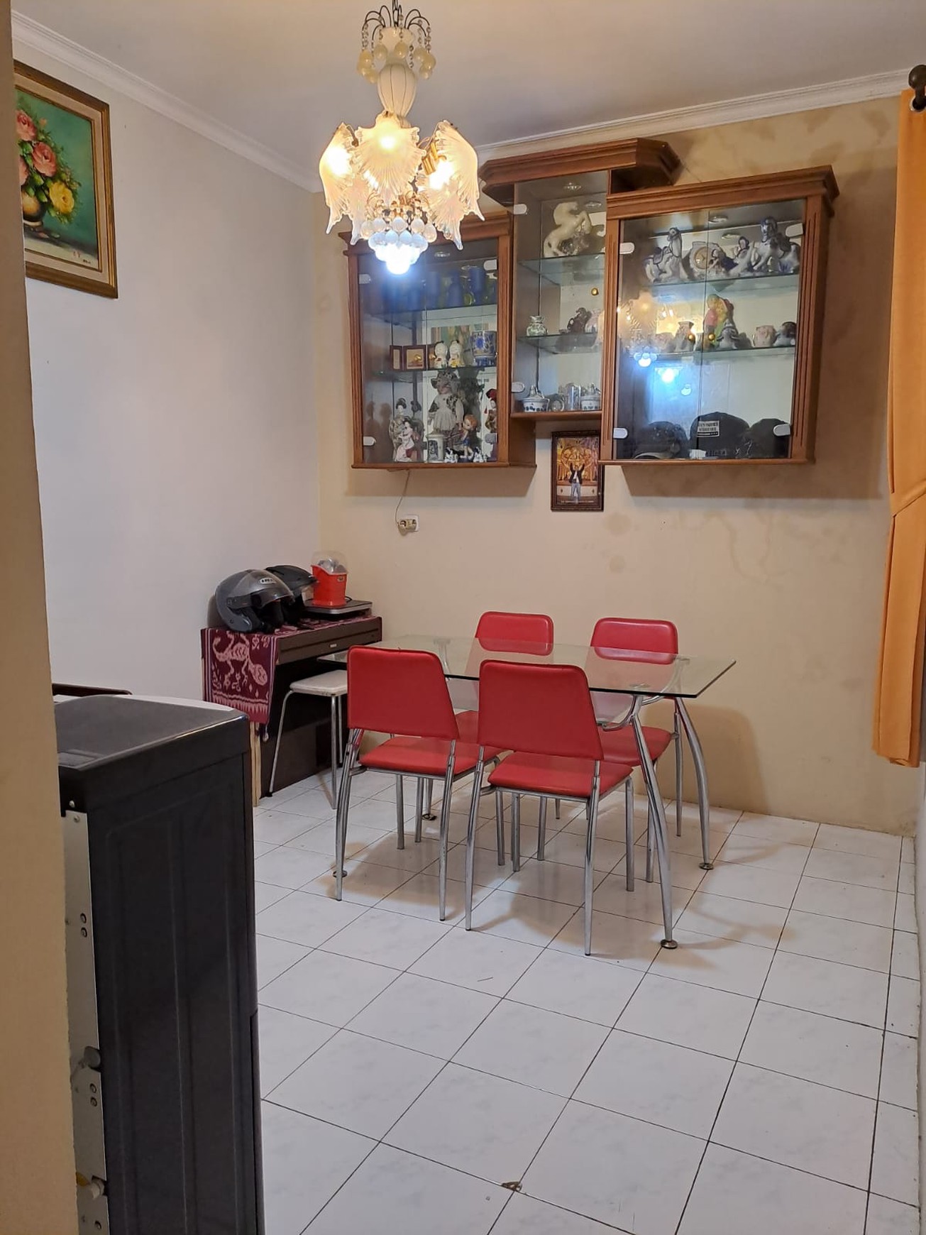 Dijual Rumah Tinggal Asri di Antapani, Bandung