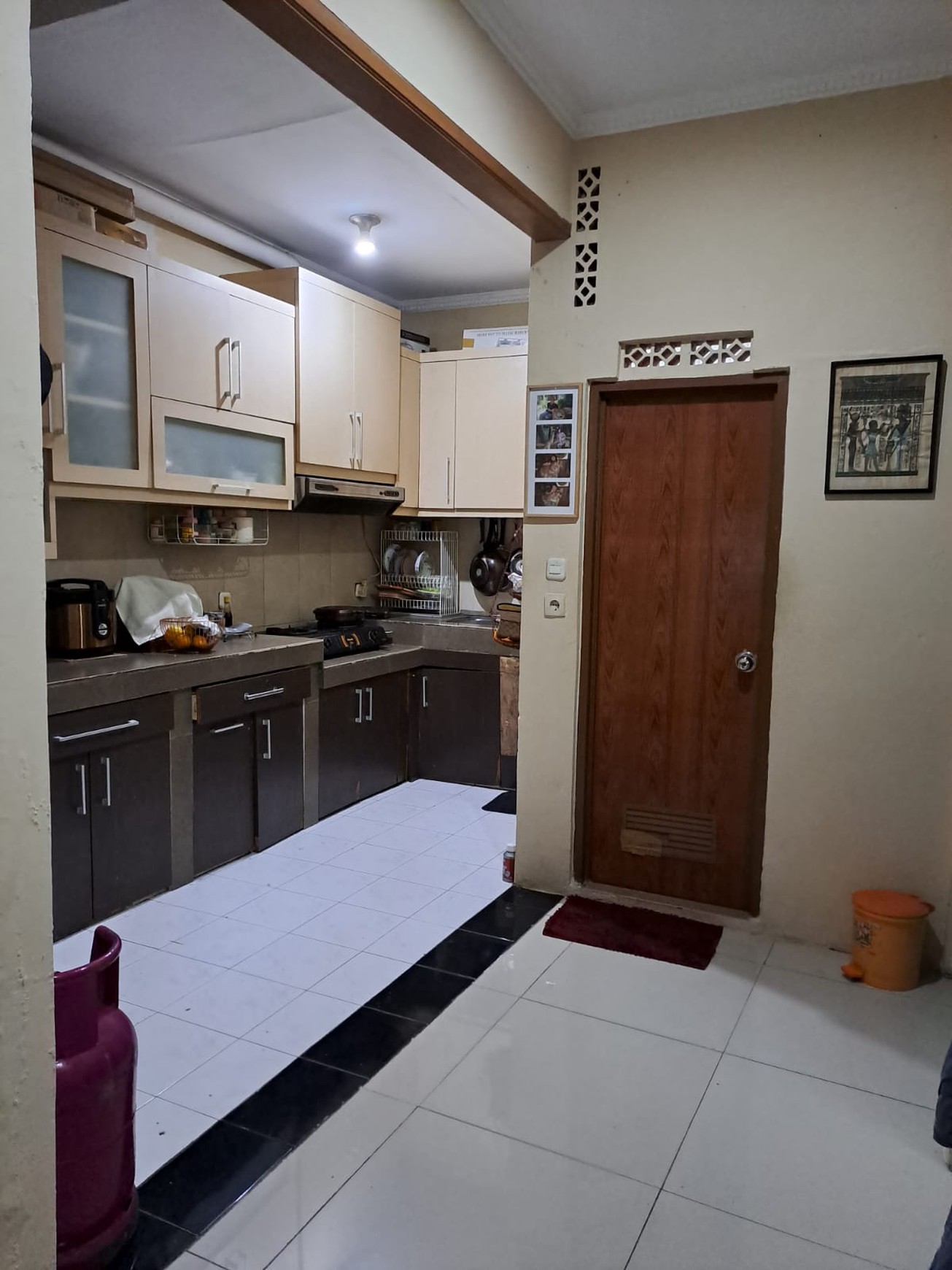 Dijual Rumah Tinggal Asri di Antapani, Bandung