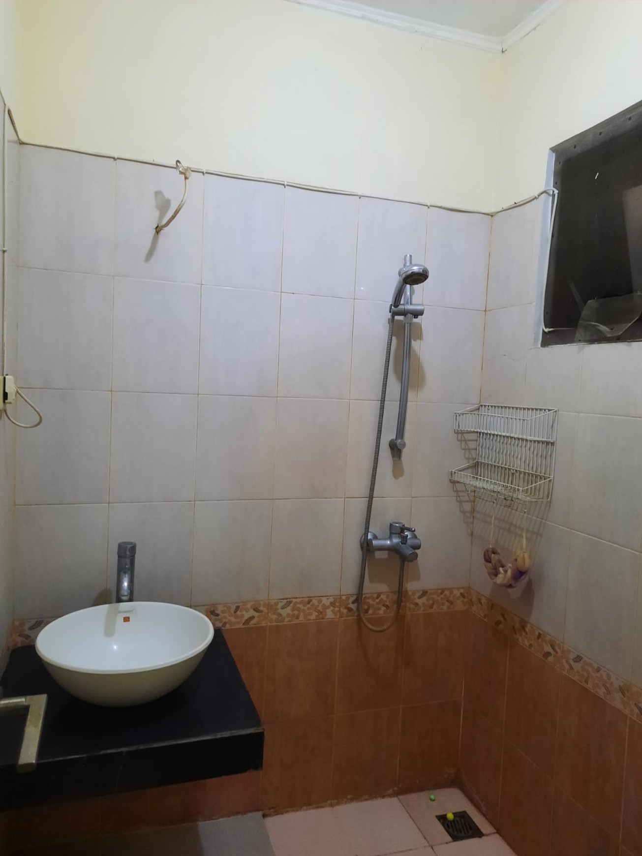Rumah 2 Lantai SHM di Bintaro Sektor 6 dalam Lingkungan Asri dan Nyaman
