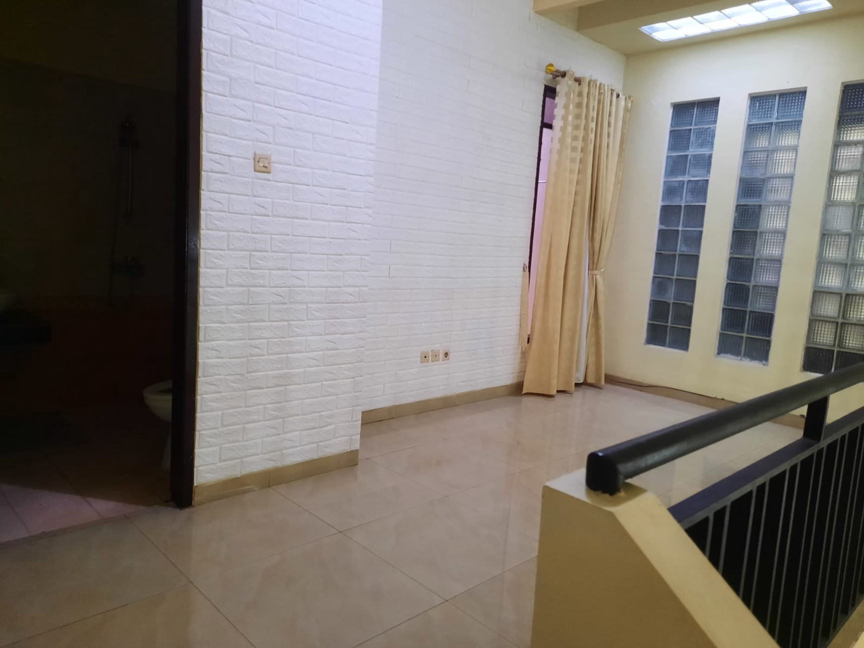 Rumah 2 Lantai SHM di Bintaro Sektor 6 dalam Lingkungan Asri dan Nyaman