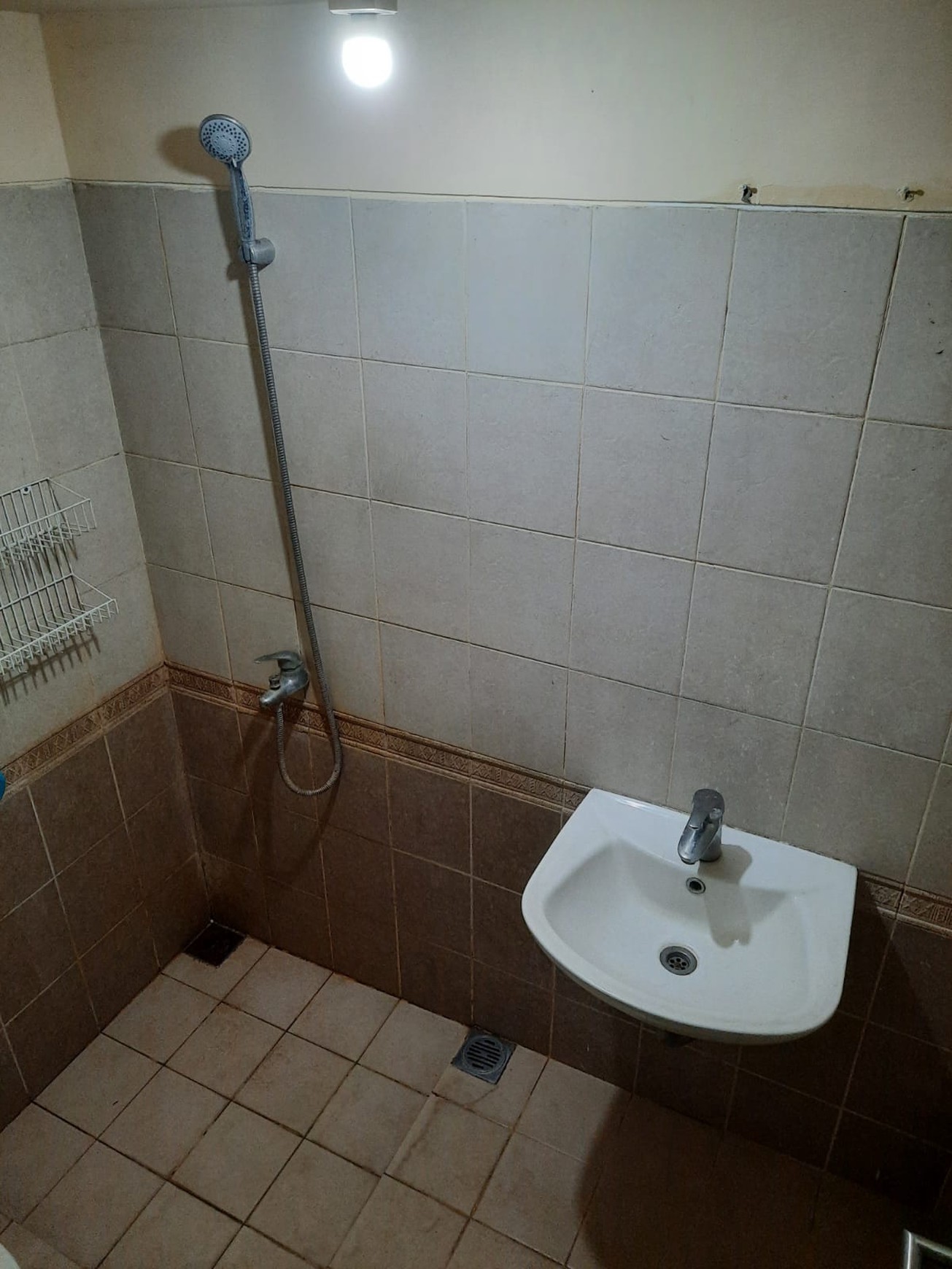 Rumah 2 Lantai SHM di Bintaro Sektor 6 dalam Lingkungan Asri dan Nyaman