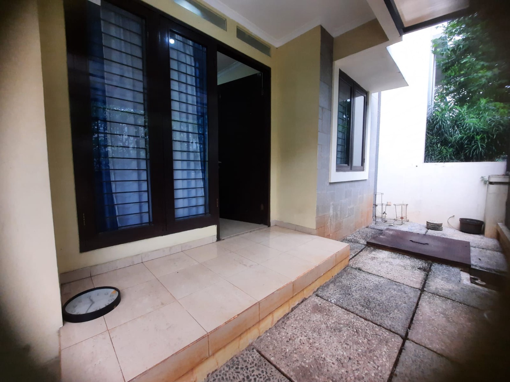 Rumah 2 Lantai SHM di Bintaro Sektor 6 dalam Lingkungan Asri dan Nyaman