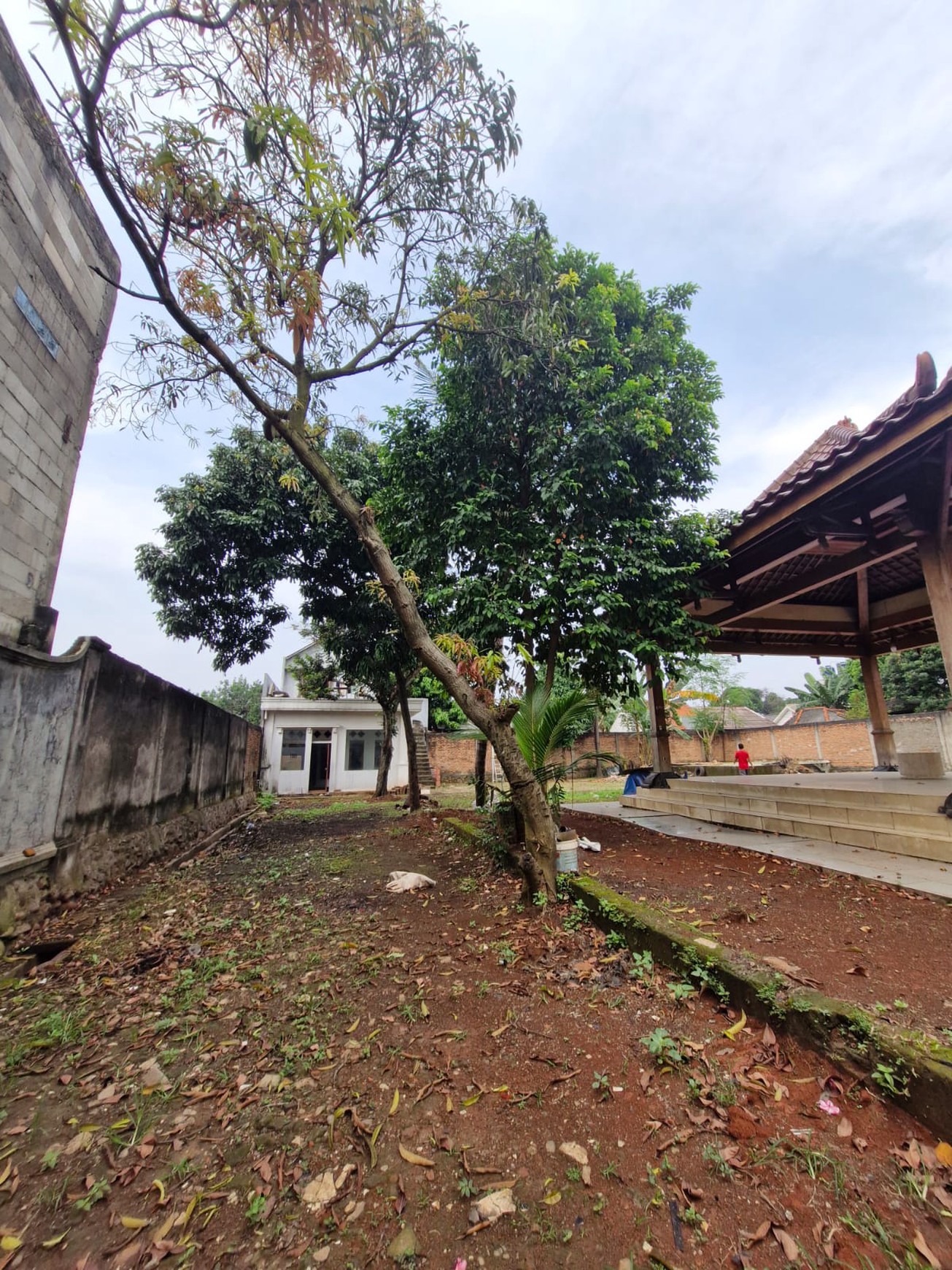 Di jual Rumah dan tanah lokasi di Jl Legok Jatiasih Bekasi Jawa Barat