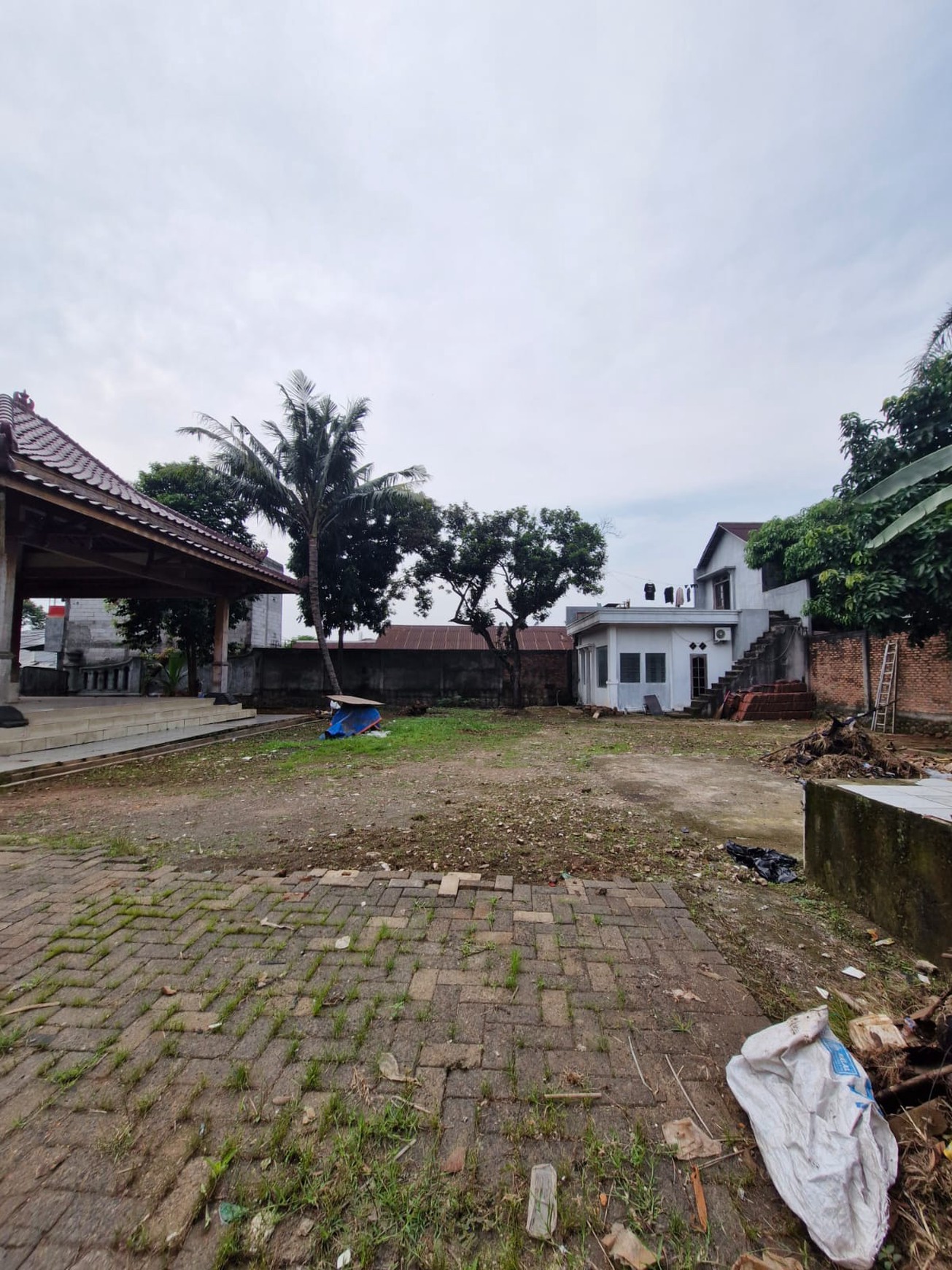 Di jual Rumah dan tanah lokasi di Jl Legok Jatiasih Bekasi Jawa Barat