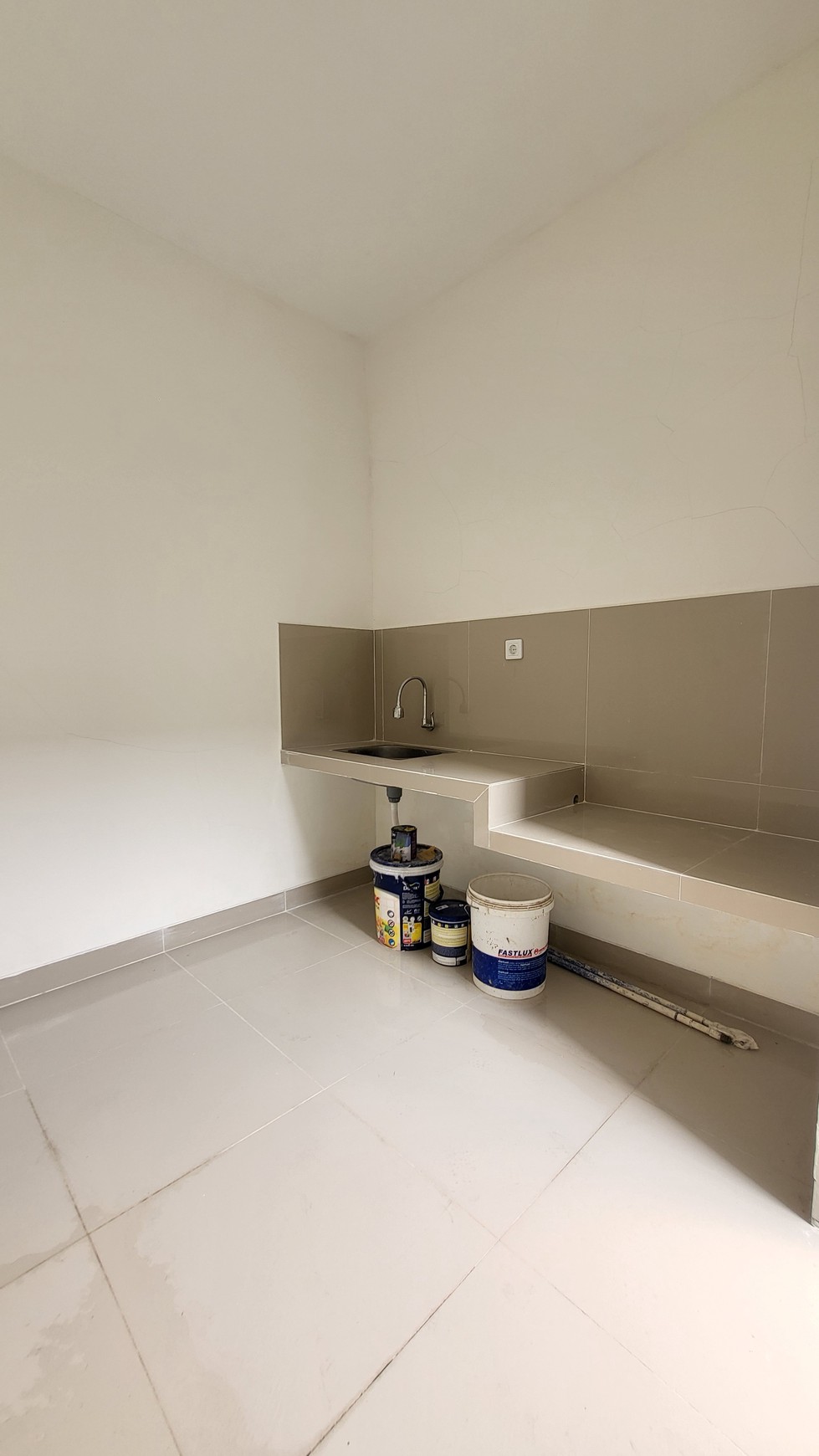 Rumah Baru Minimalis 2 Lantai Di Regency Melati Mas Serpong Dekat Tol