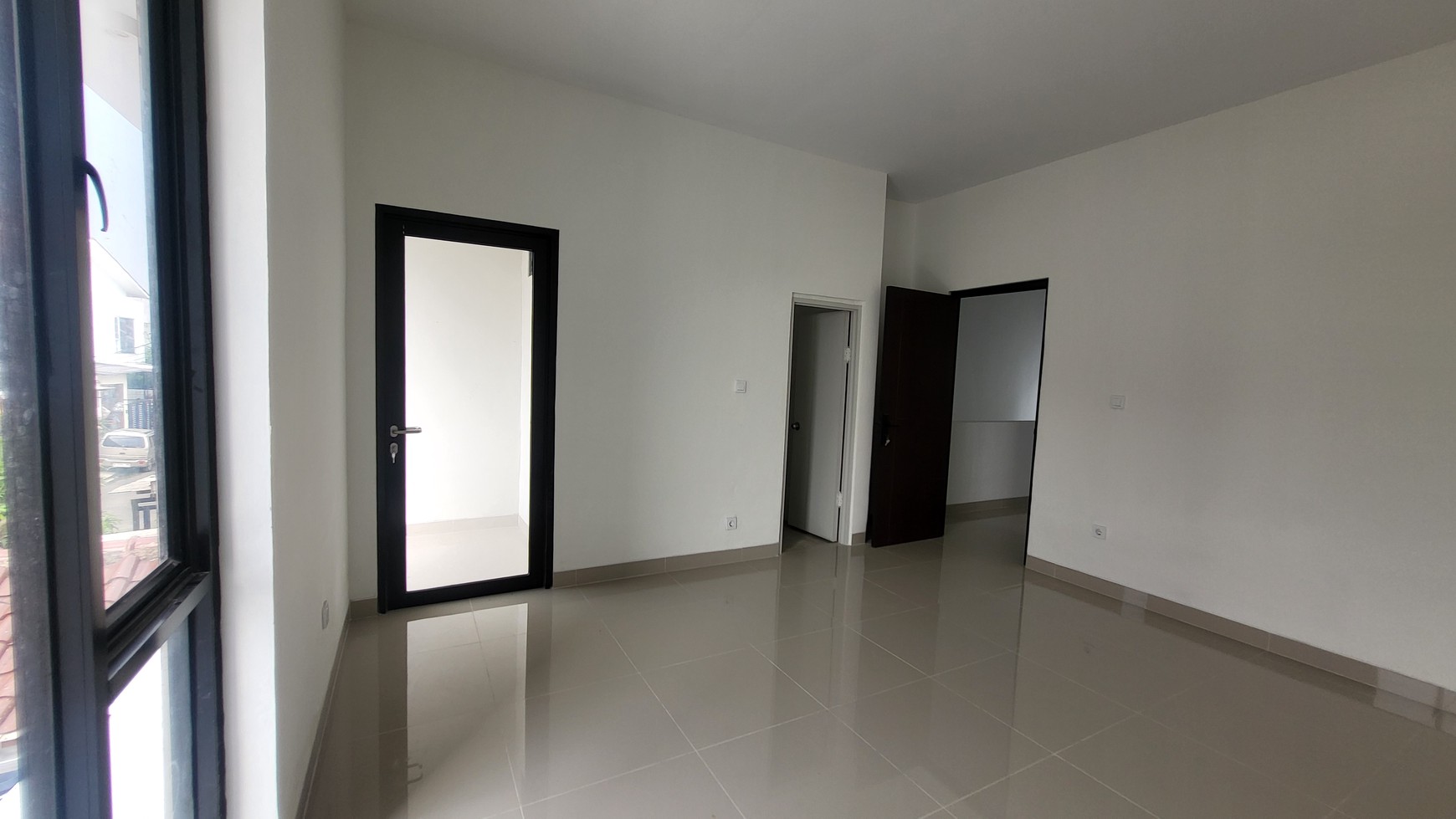 Rumah Baru Minimalis 2 Lantai Di Regency Melati Mas Serpong Dekat Tol