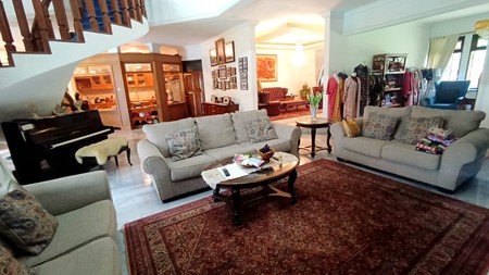 Di jual Rumah  di Jl Madrasah  Cipete - Jakarta Selatan