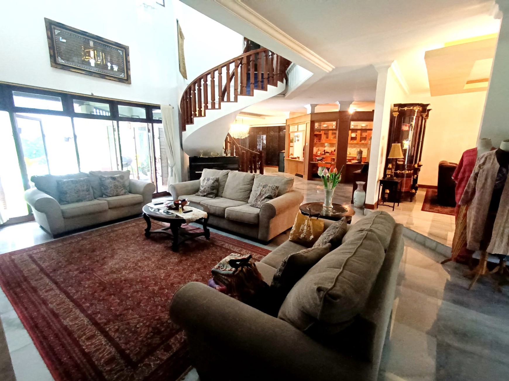 Di jual Rumah  di Jl Madrasah  Cipete - Jakarta Selatan