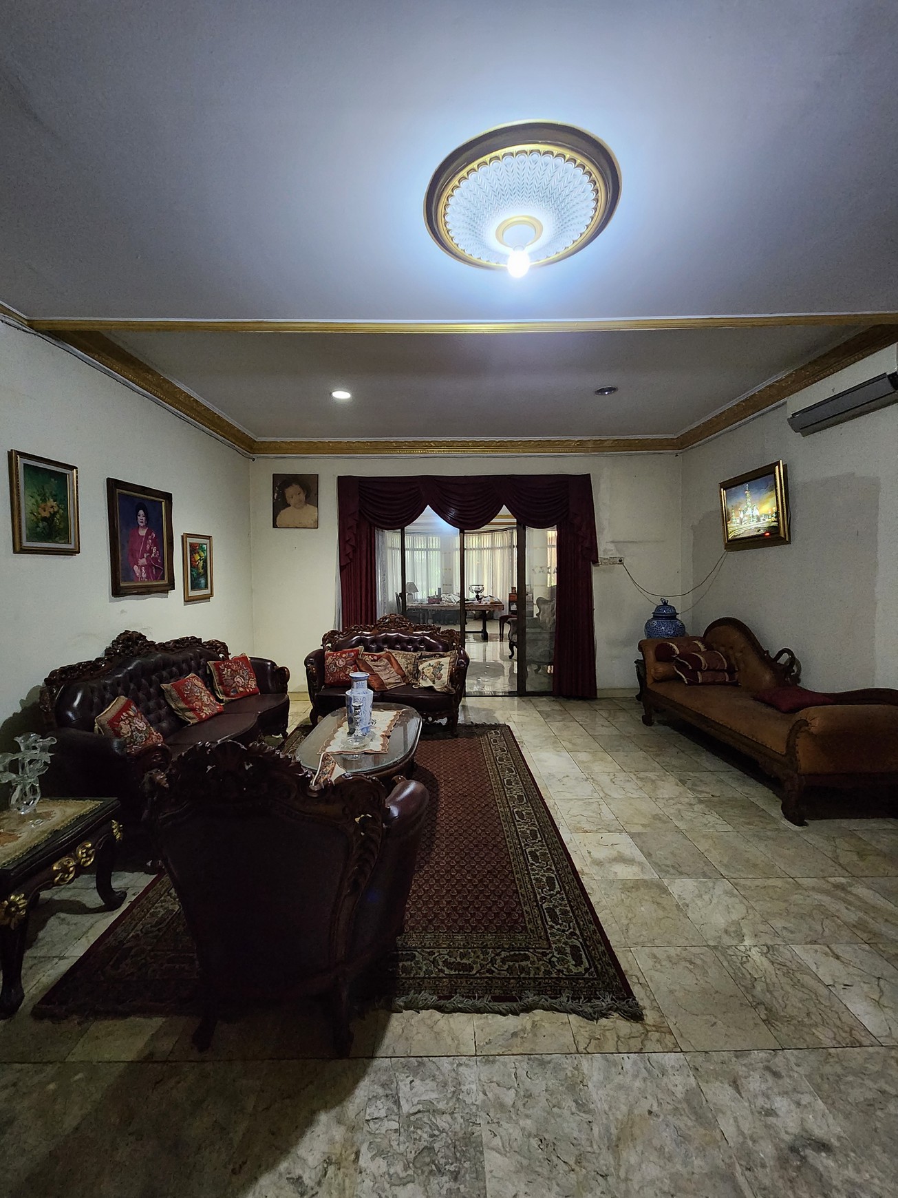 Investasi Emas: Rumah + Tanah 1.500m di Lokasi Premium Bintaro