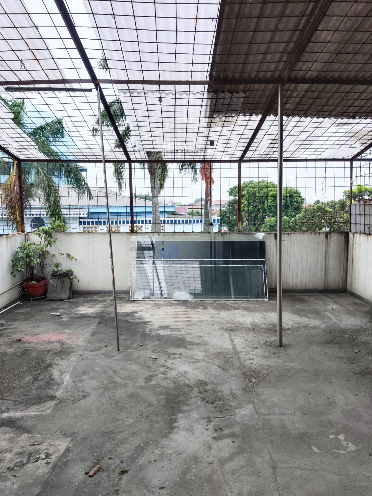 Dijual rumah di JL. Palem raya - Perum karawaci Tangerang