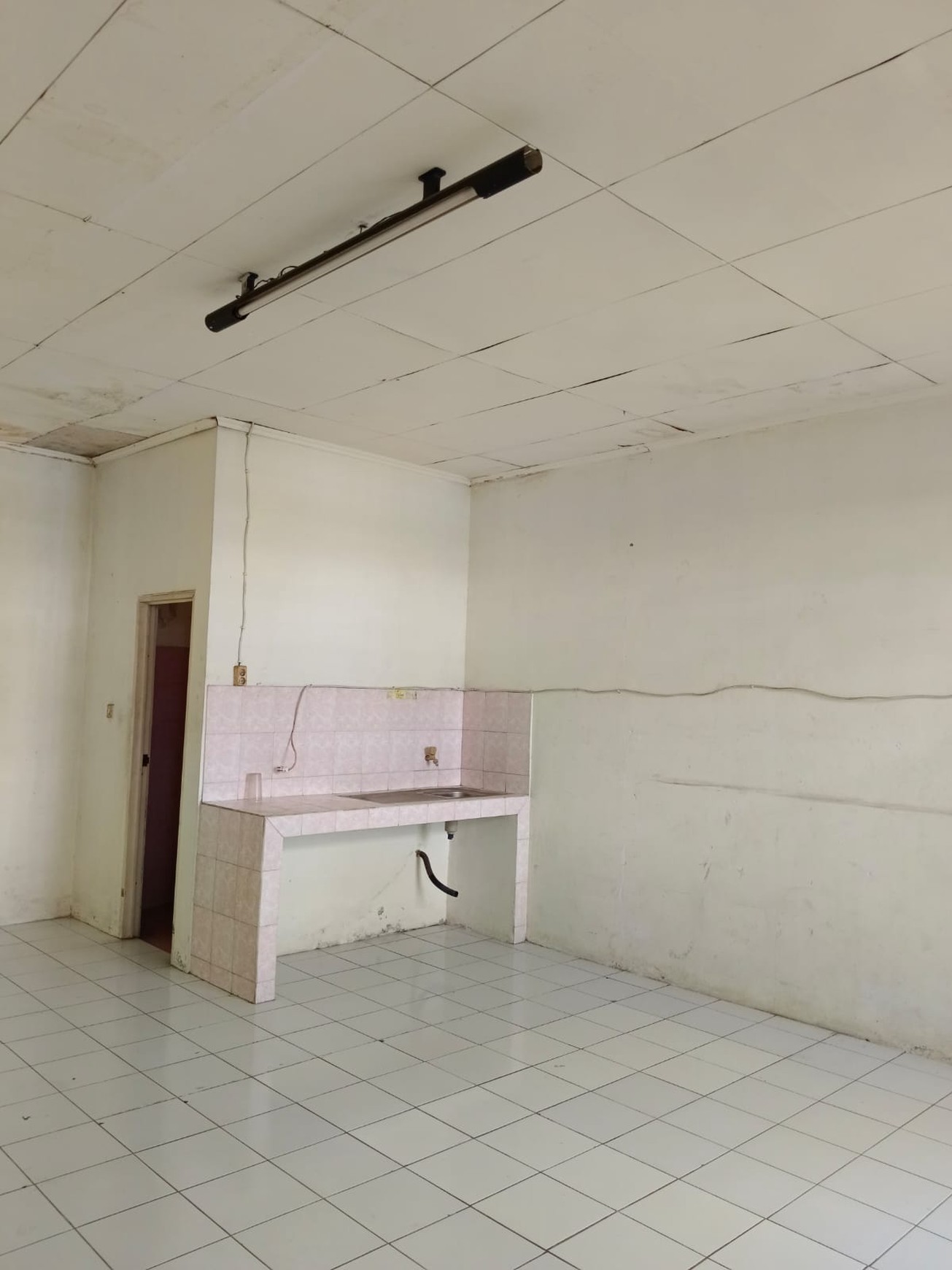 Dijual rumah di JL. Palem raya - Perum karawaci Tangerang