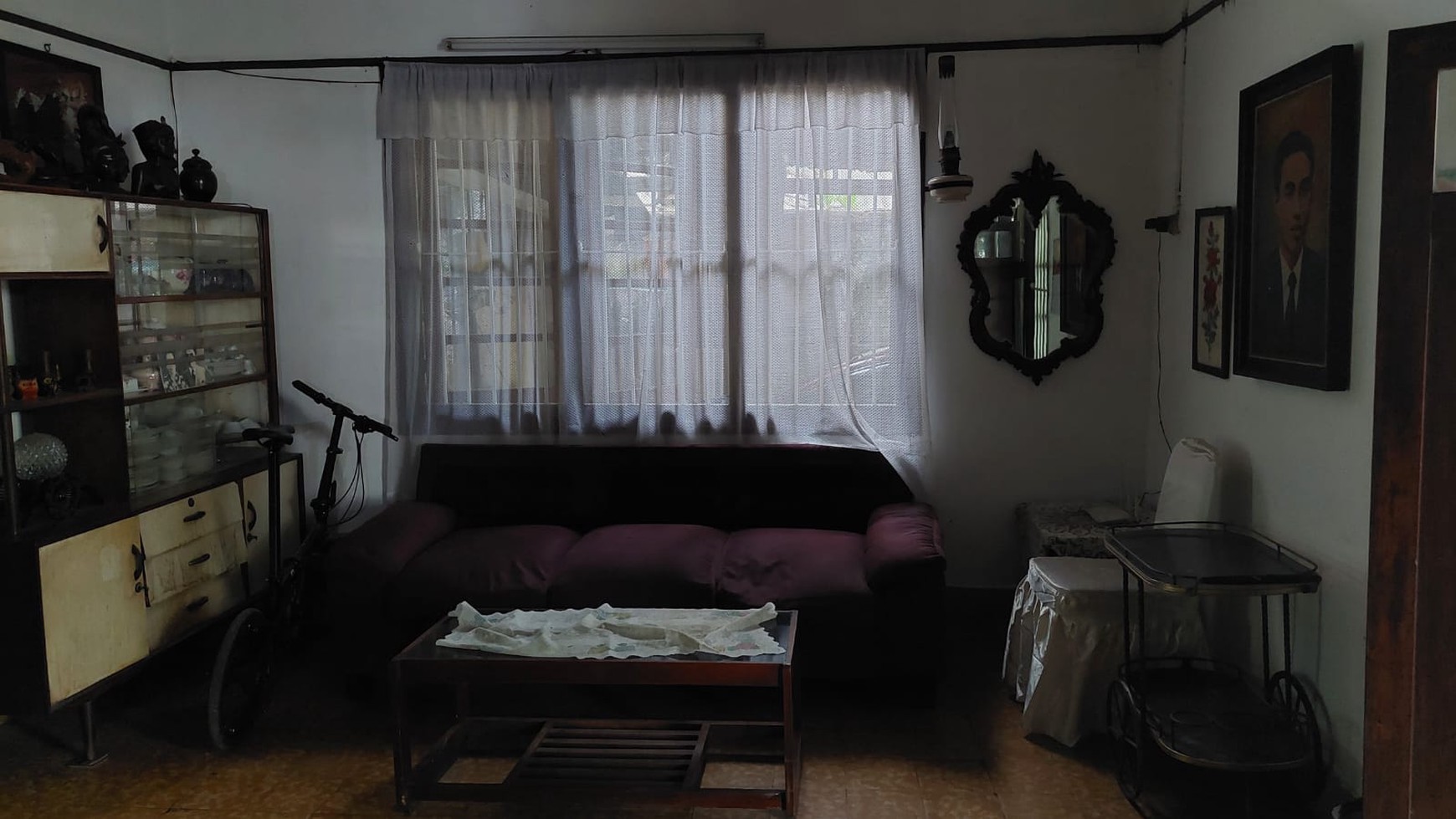 JL. padang - manggarai - Jakarta Selatan 