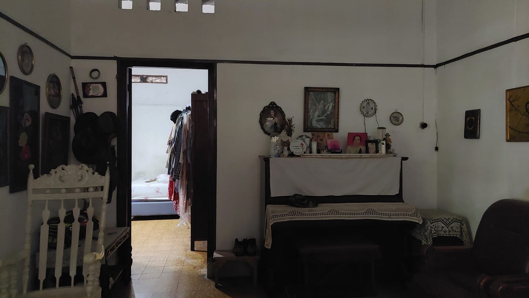 JL. padang - manggarai - Jakarta Selatan 