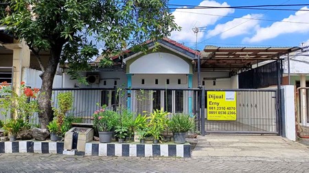 Rumah di Kutisari Indah Utara, Bagus + Terawat, Row Jalan Lebar, Siap Huni