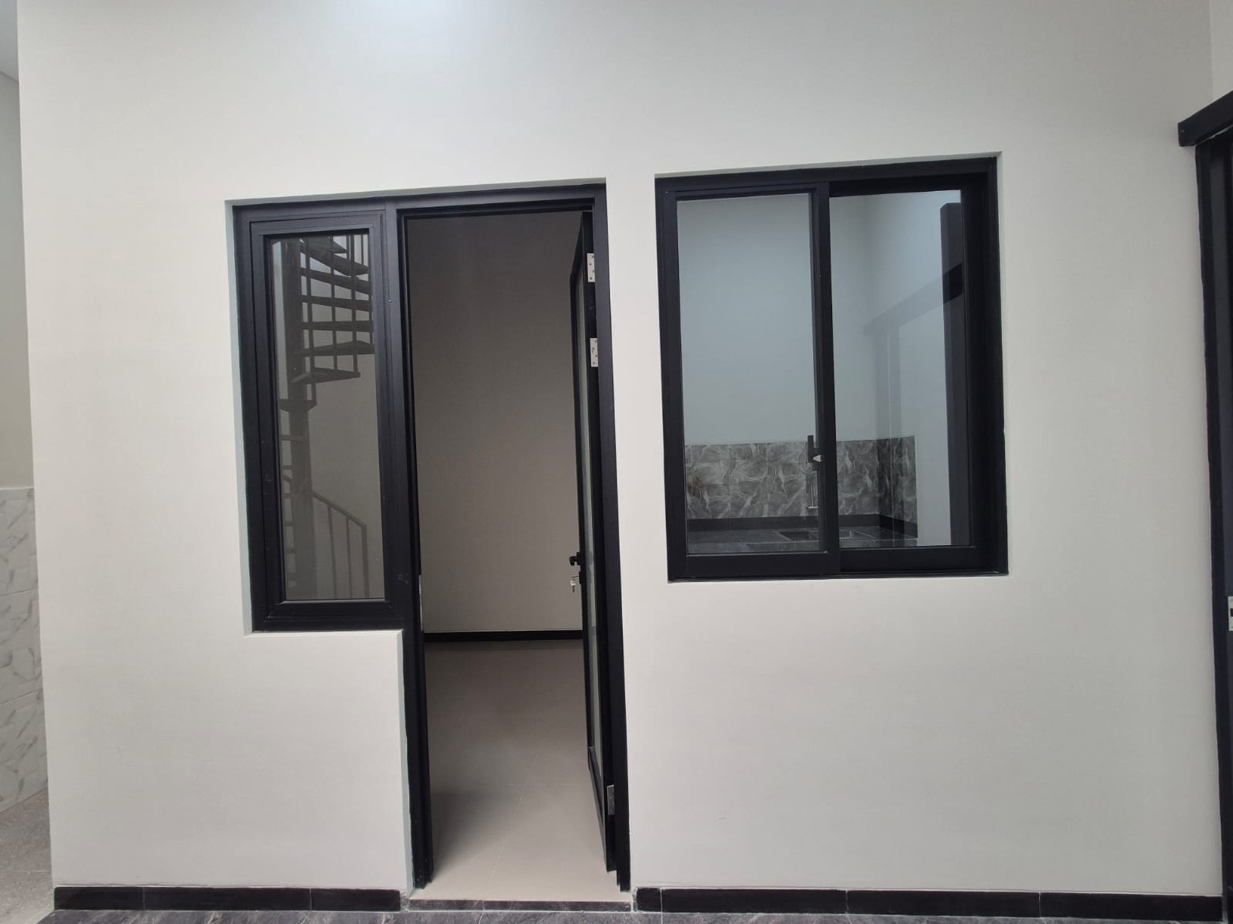 DIJUAL 2 RUMAH KEMBAR BARU SIAP HUNI VILLA KALIJUDAN INDAH, Surabaya Timur