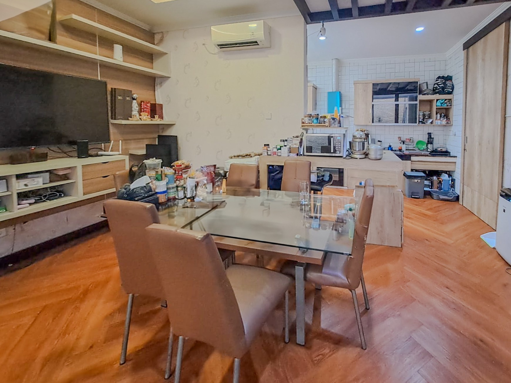RUMAH NYAMAN DI BINTARO JAYA  CLUSTER DISCOVERY DENGAN KONSEP JEPANG, ADA KOLAM RENANG 