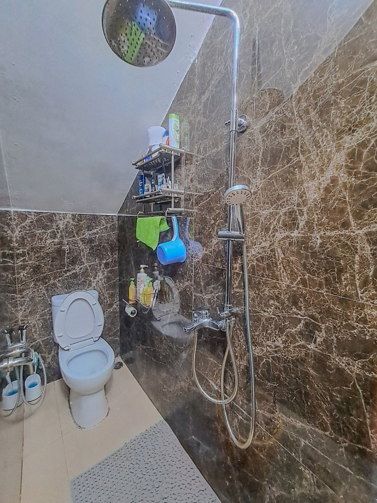 RUMAH NYAMAN DI BINTARO JAYA  CLUSTER DISCOVERY DENGAN KONSEP JEPANG, ADA KOLAM RENANG 
